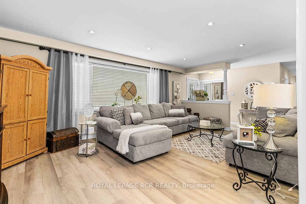 Photo 13 of 282 Maple Avenue, Halton Hills, Georgetown — HOMEH