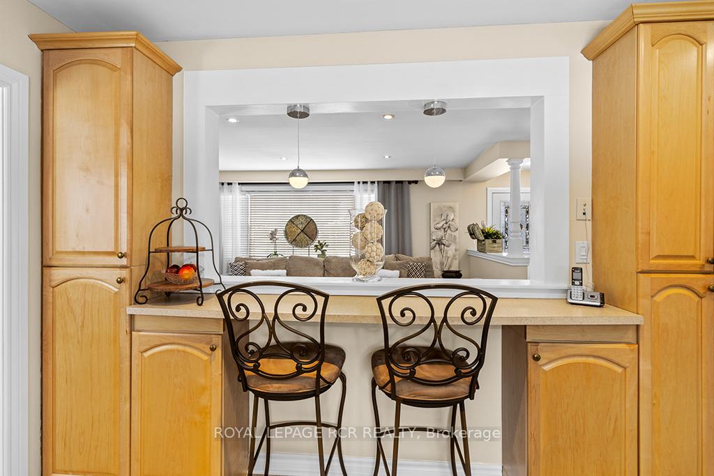 Photo 19 of 282 Maple Avenue, Halton Hills, Georgetown — HOMEH