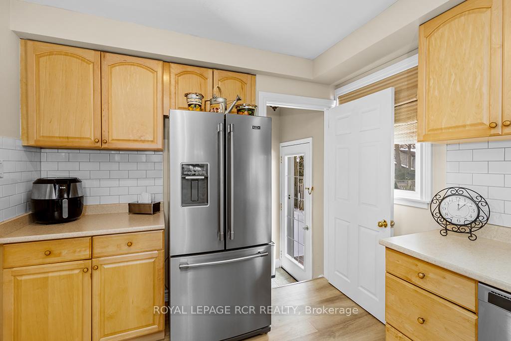 Photo 20 of 282 Maple Avenue, Halton Hills, Georgetown — HOMEH