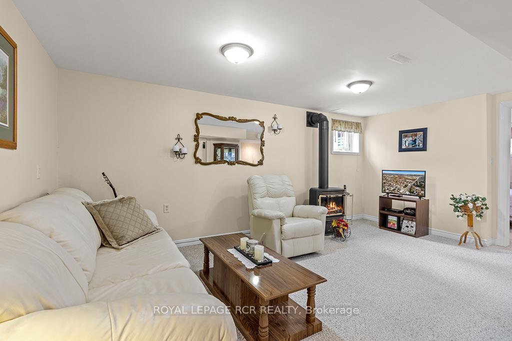 Photo 33 of 282 Maple Avenue, Halton Hills, Georgetown — HOMEH