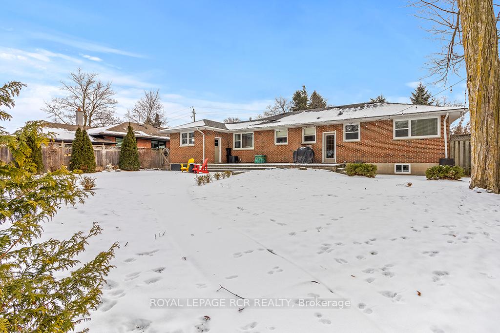 Photo 44 of 282 Maple Avenue, Halton Hills, Georgetown — HOMEH