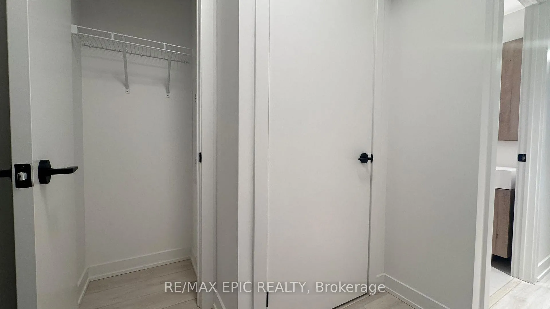Photo 7 of Unit 511, 117 Broadway Avenue, Toronto, Mount Pleasant West — HOMEH