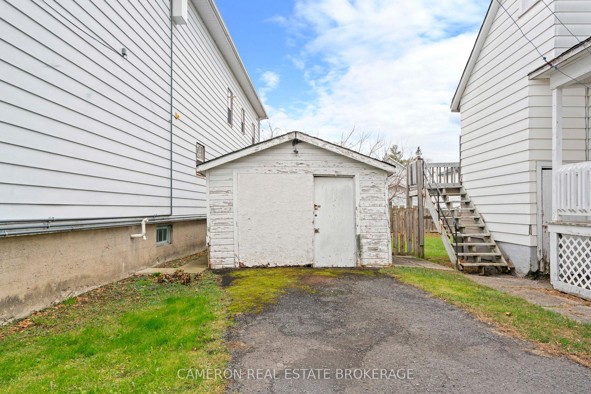 Photo 5 of 339 Prince Arthur Street, Cornwall — HOMEH