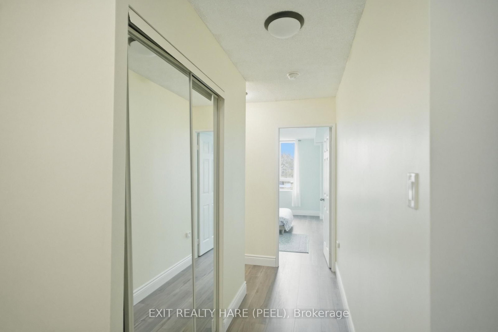 Photo 4 of Unit 407, 5 Lisa St, Brampton, Queen Street Corridor — HOMEH