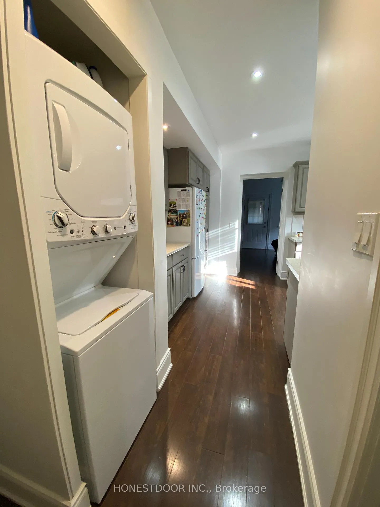 Photo 9 of 103 Victoria Avenue S, Hamilton, Stinson — HOMEH