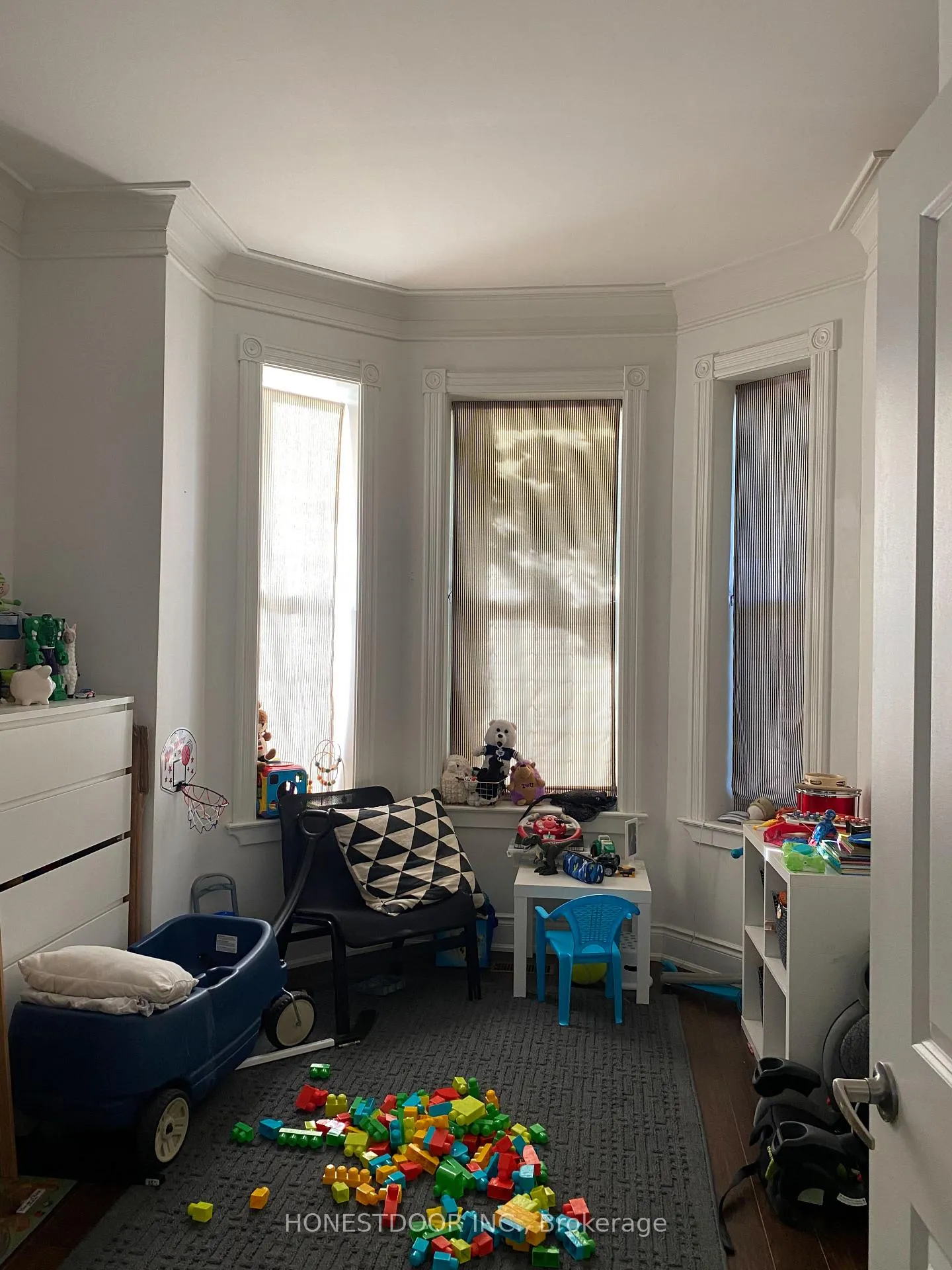 Photo 14 of 103 Victoria Avenue S, Hamilton, Stinson — HOMEH