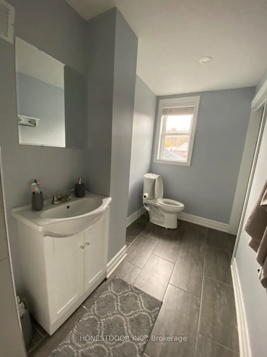 Photo 33 of 103 Victoria Avenue S, Hamilton, Stinson — HOMEH
