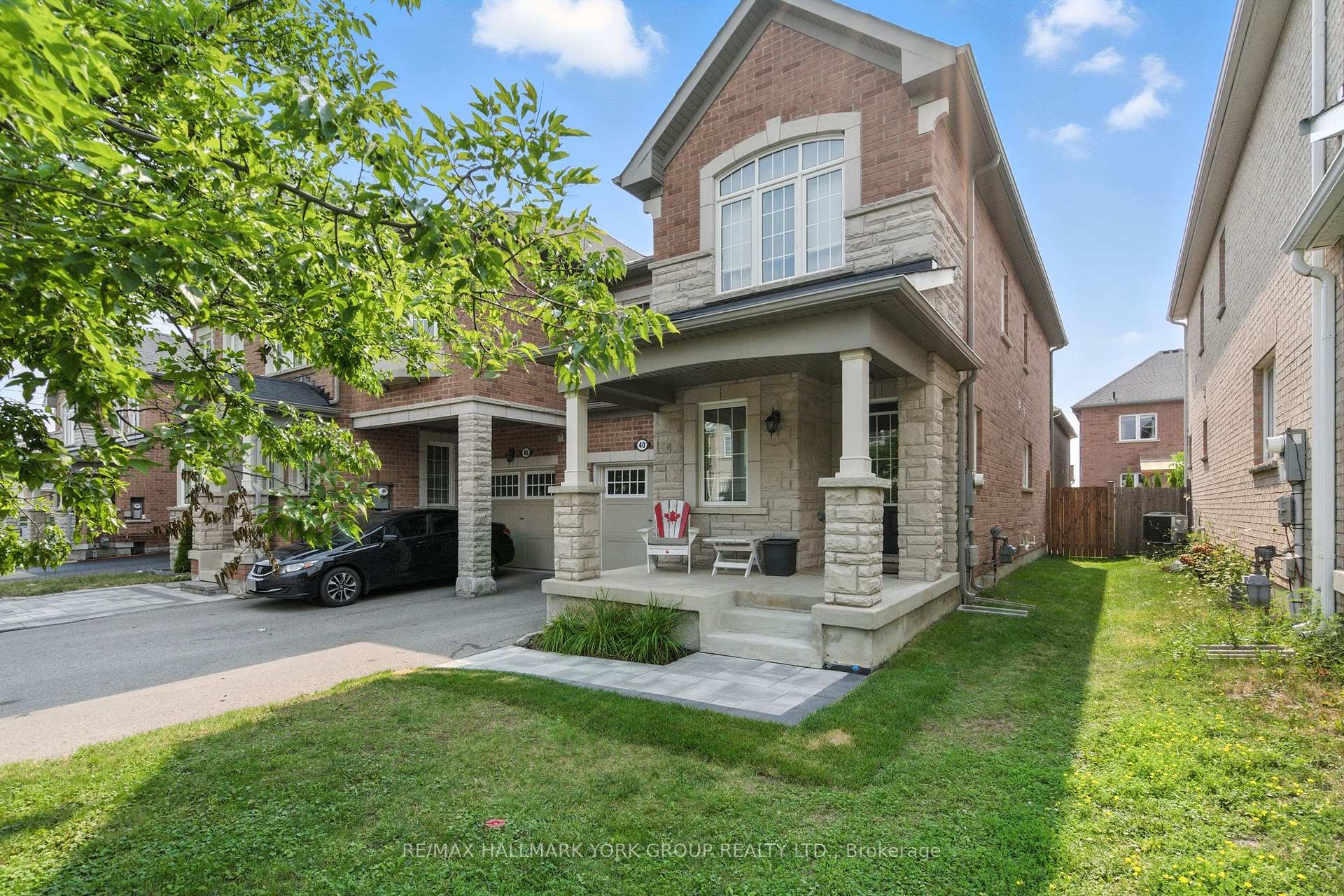 Photo 1 of 40 Hutt Crescent, Aurora, Bayview Northeast — HOMEH