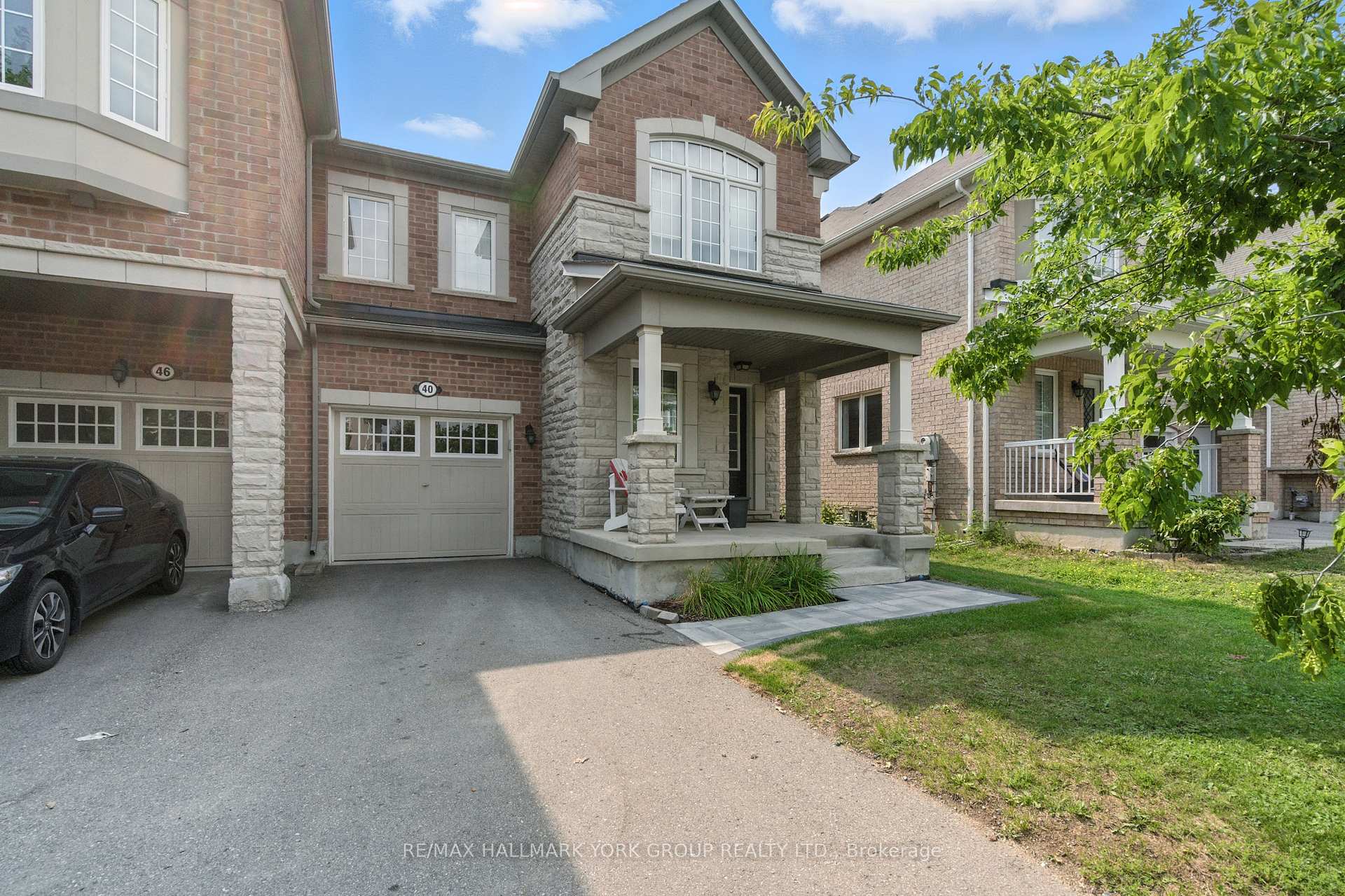 Photo 2 of 40 Hutt Crescent, Aurora, Bayview Northeast — HOMEH