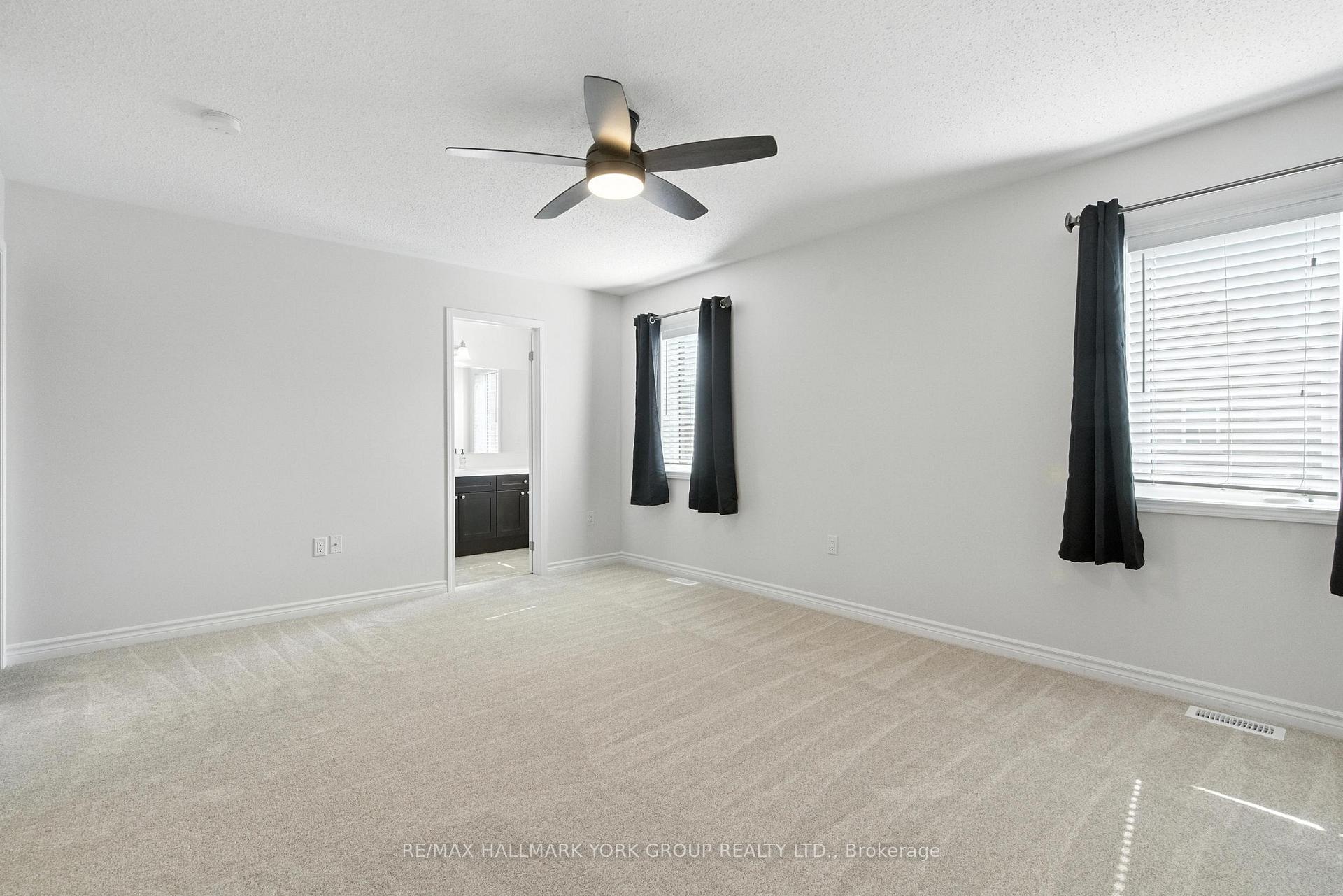 Photo 30 of 40 Hutt Crescent, Aurora, Bayview Northeast — HOMEH
