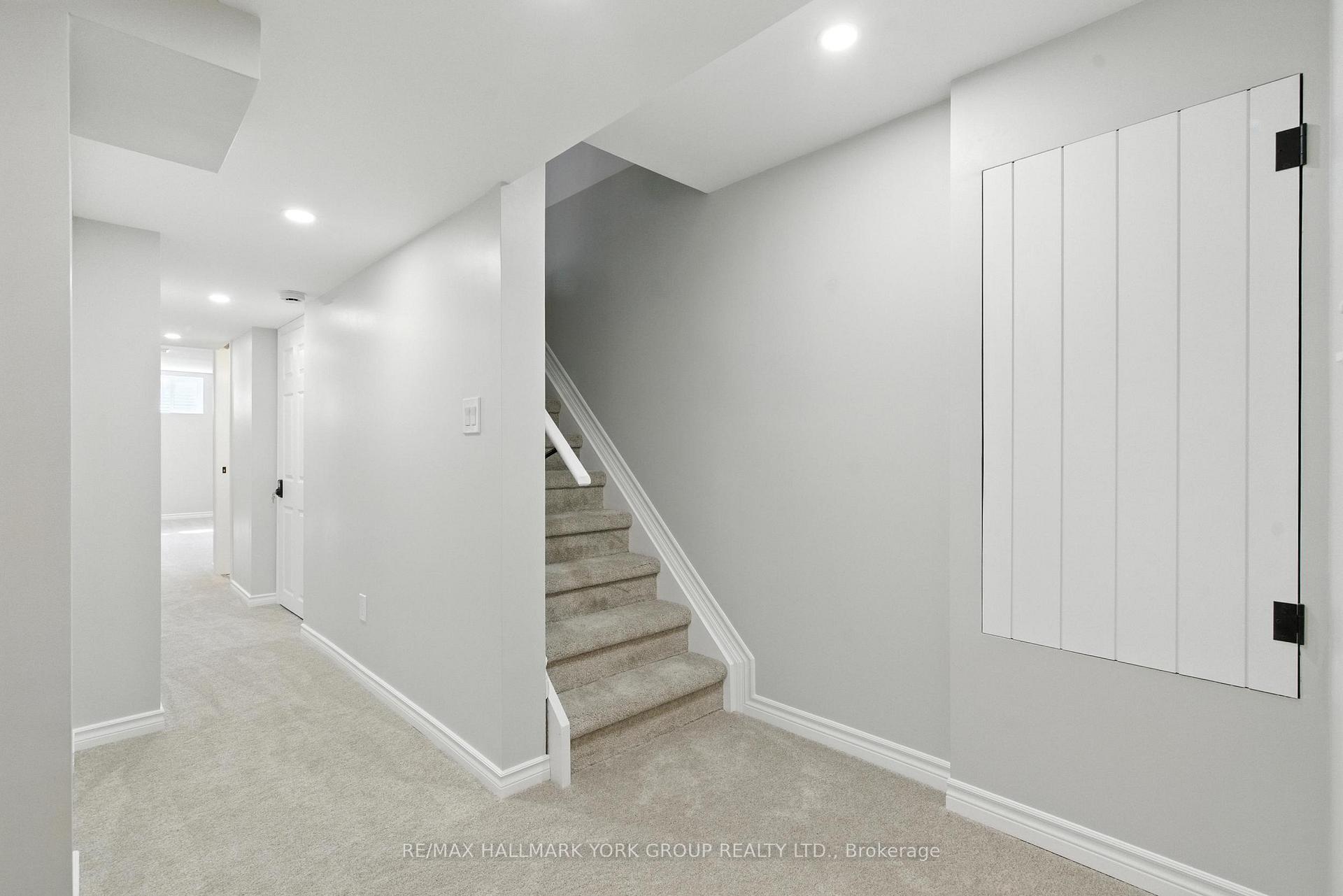 Photo 27 of 40 Hutt Crescent, Aurora, Bayview Northeast — HOMEH