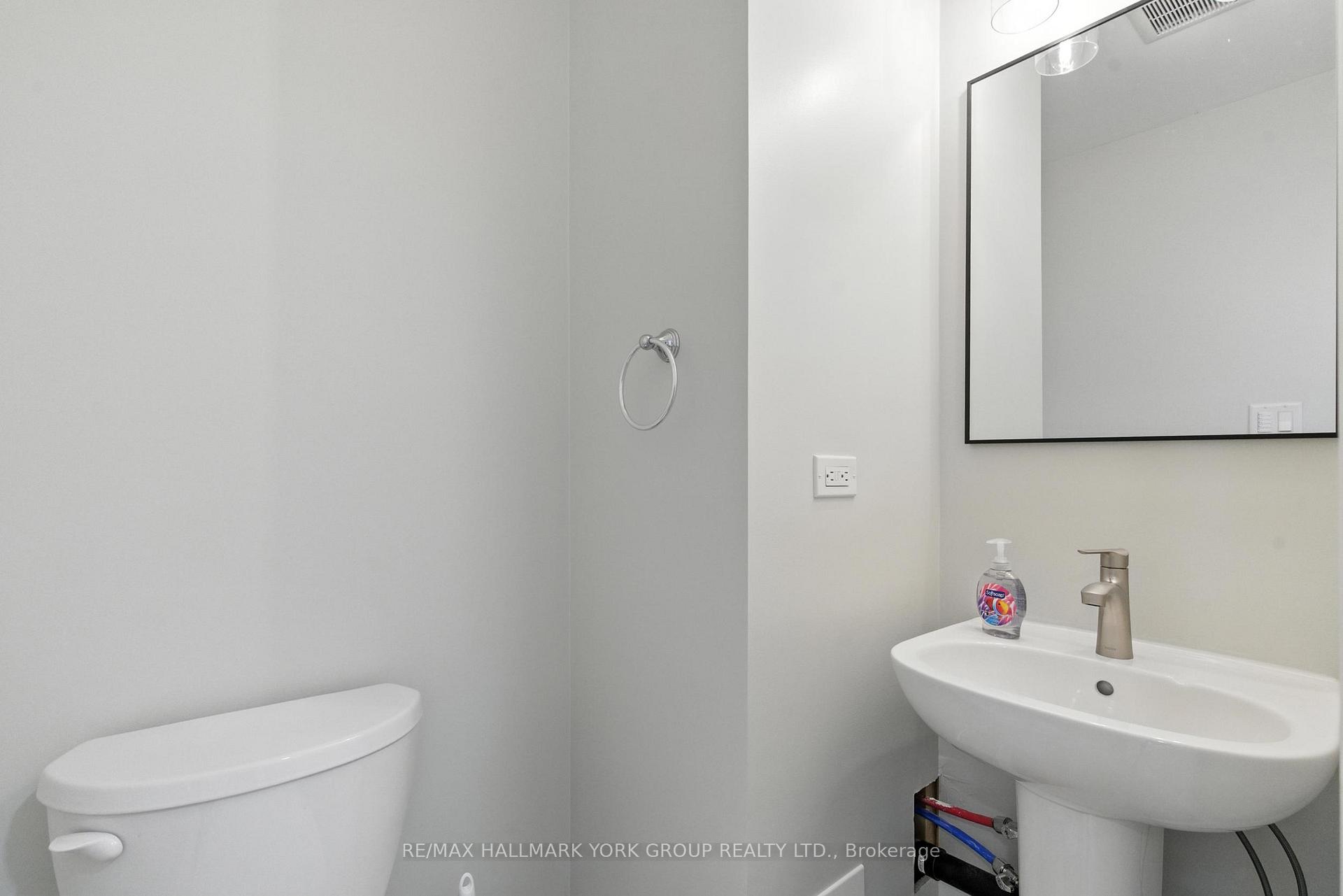Photo 29 of 40 Hutt Crescent, Aurora, Bayview Northeast — HOMEH