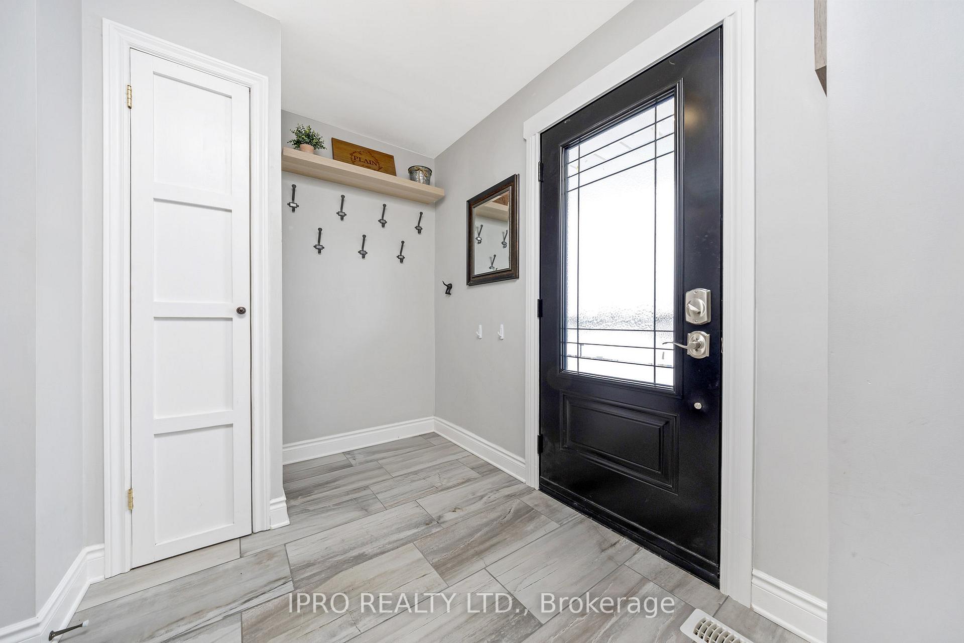 Photo 6 of 51 Stockman Crescent, Halton Hills, Georgetown — HOMEH