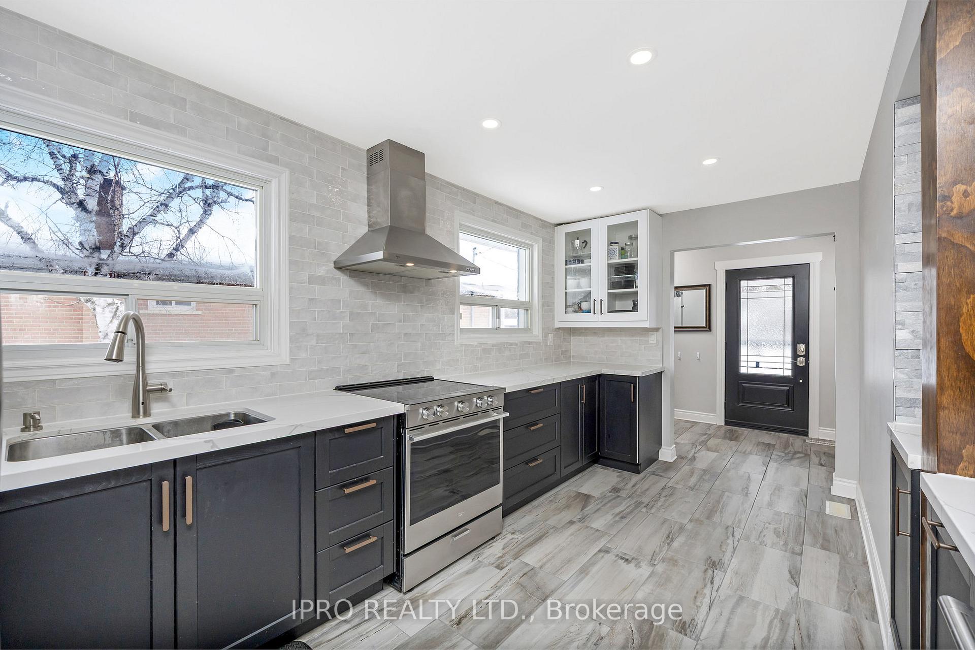 Photo 14 of 51 Stockman Crescent, Halton Hills, Georgetown — HOMEH