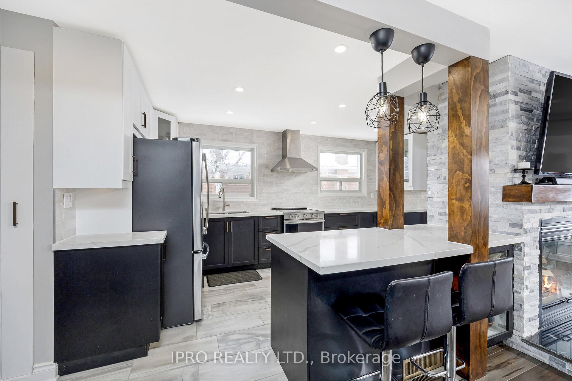 Photo 16 of 51 Stockman Crescent, Halton Hills, Georgetown — HOMEH