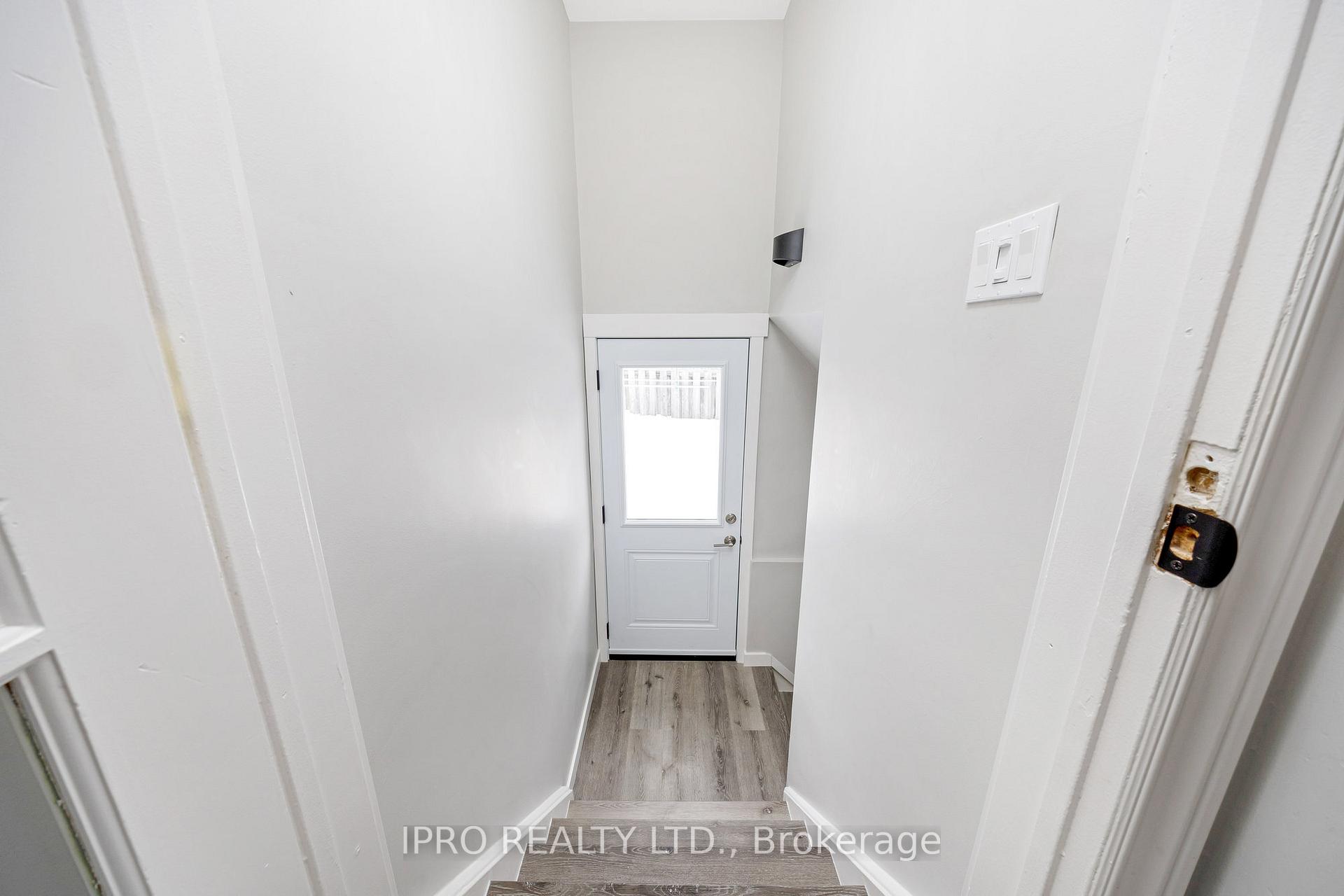 Photo 26 of 51 Stockman Crescent, Halton Hills, Georgetown — HOMEH