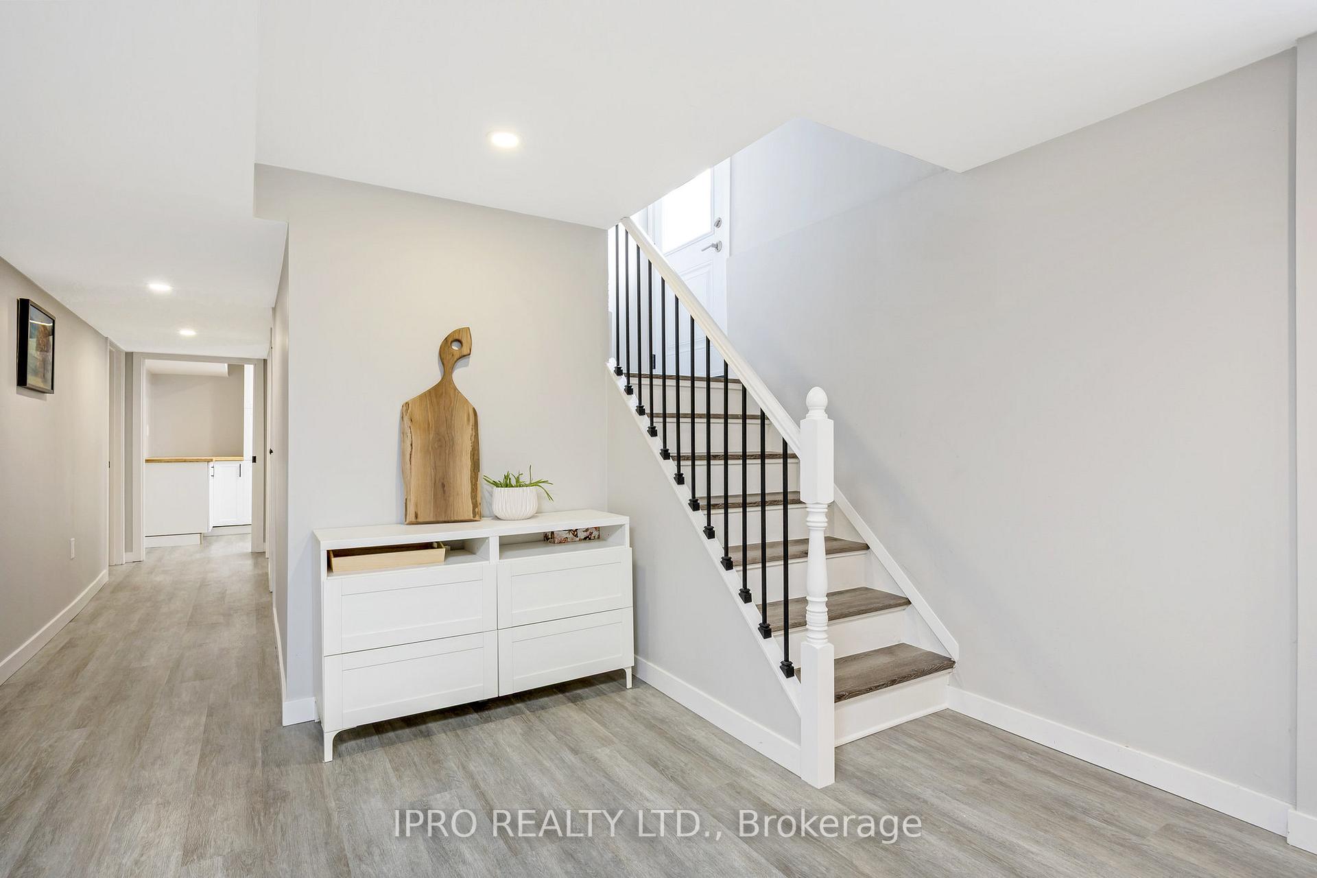 Photo 27 of 51 Stockman Crescent, Halton Hills, Georgetown — HOMEH