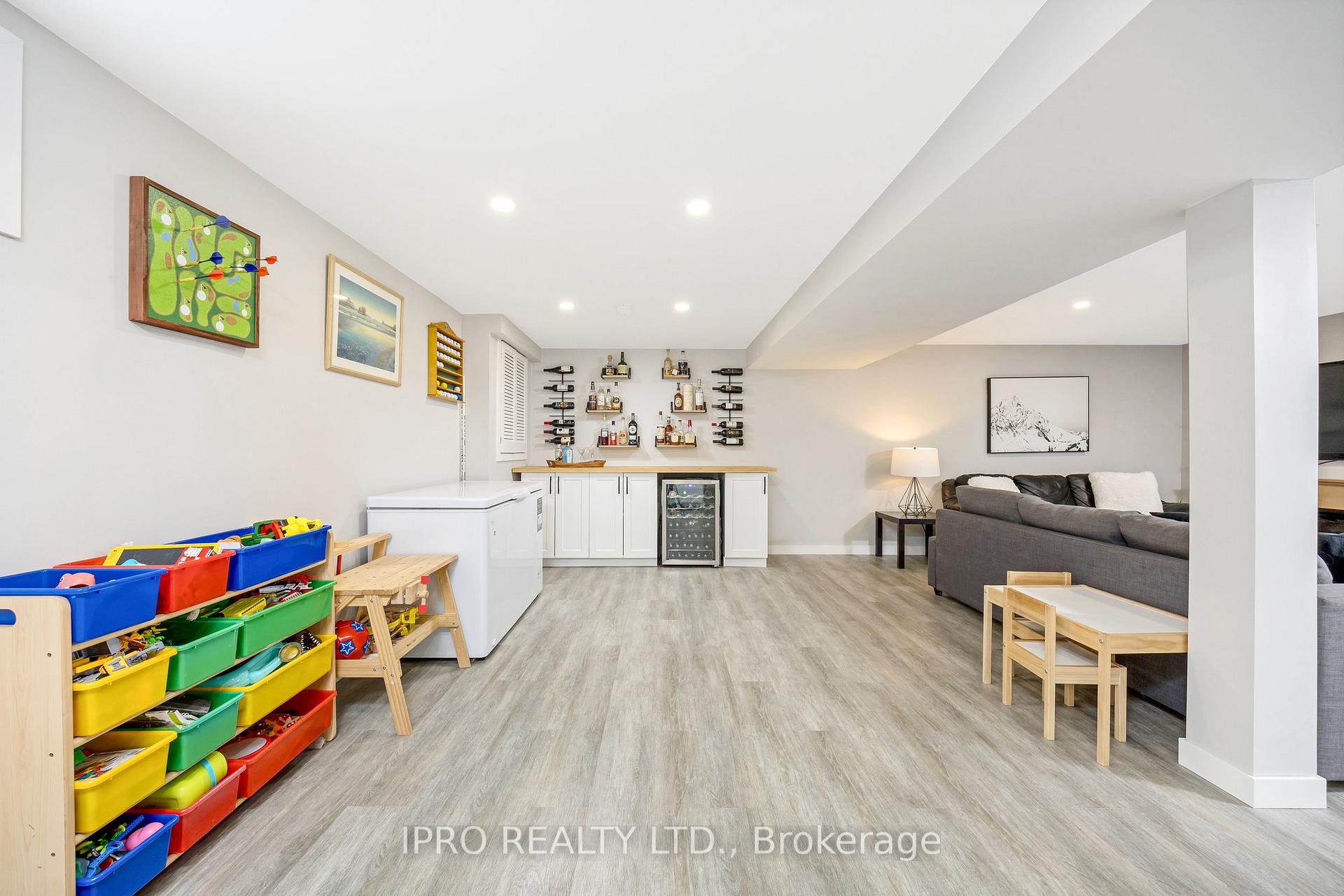 Photo 29 of 51 Stockman Crescent, Halton Hills, Georgetown — HOMEH