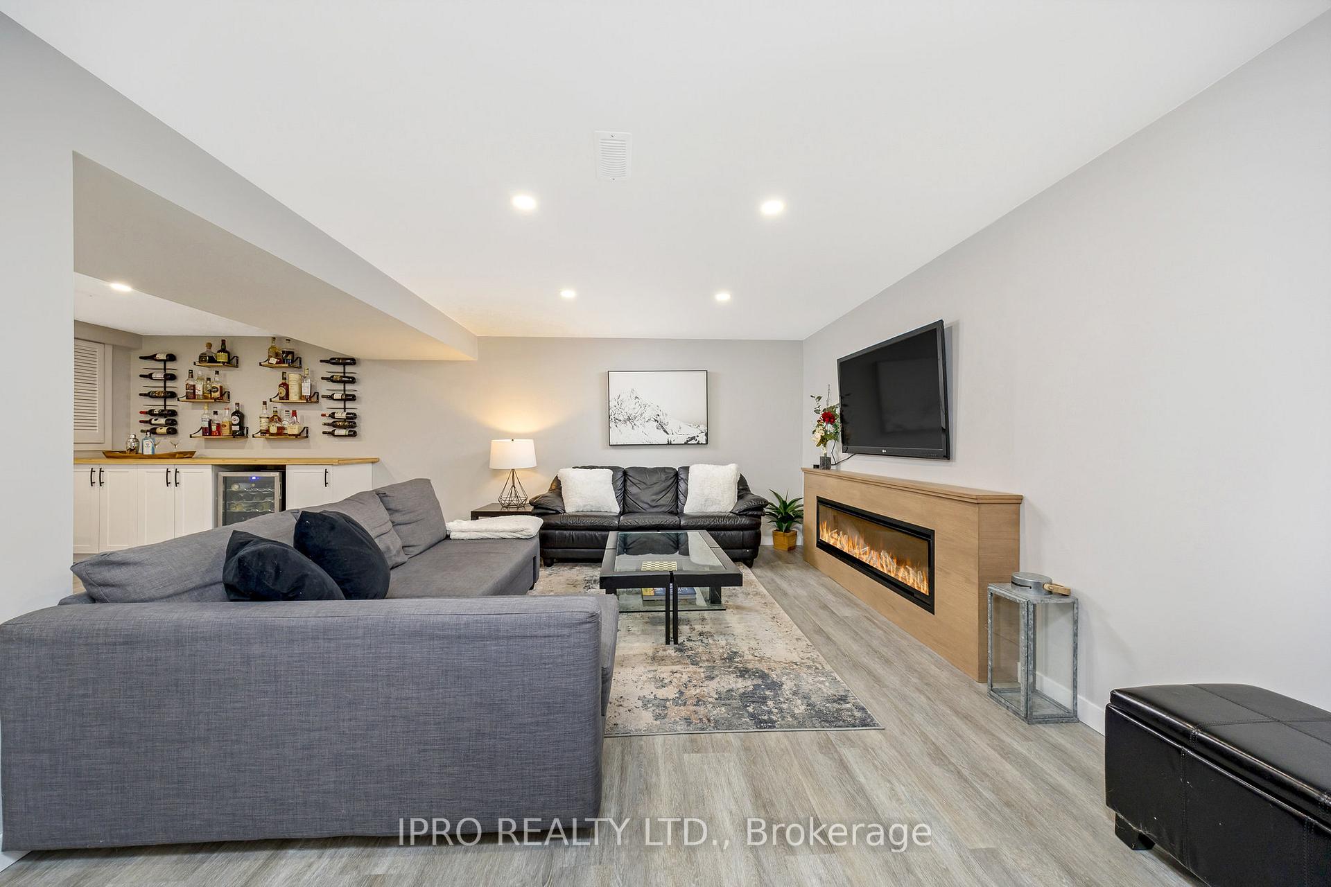 Photo 30 of 51 Stockman Crescent, Halton Hills, Georgetown — HOMEH