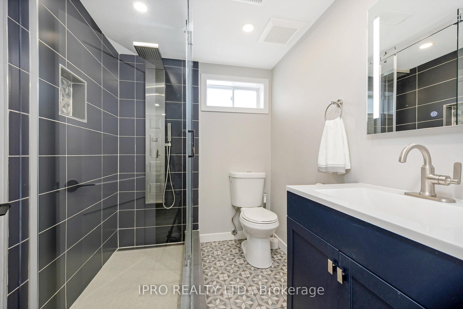 Photo 35 of 51 Stockman Crescent, Halton Hills, Georgetown — HOMEH