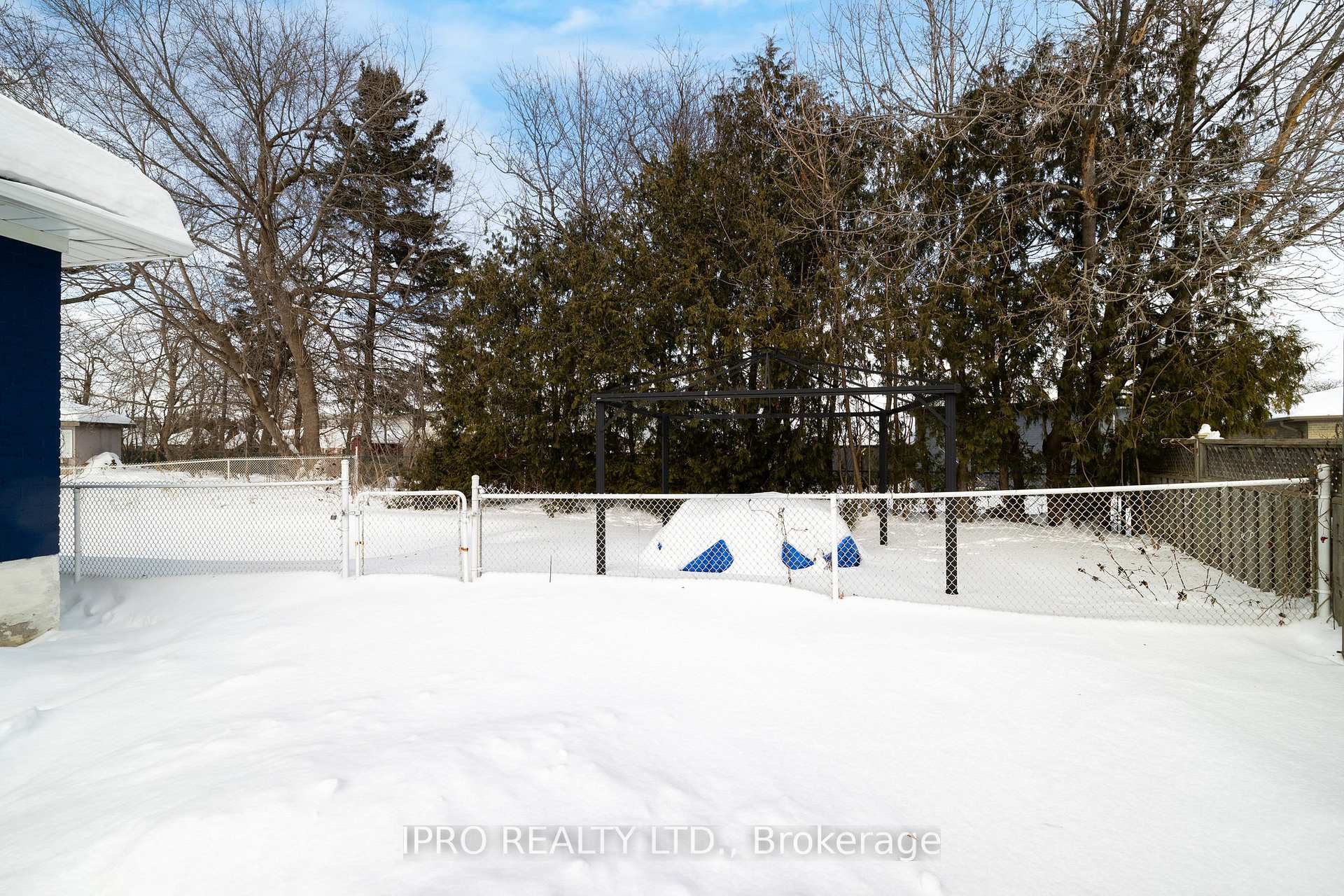 Photo 42 of 51 Stockman Crescent, Halton Hills, Georgetown — HOMEH