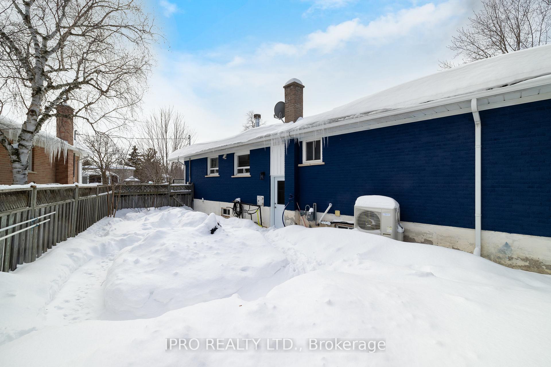 Photo 44 of 51 Stockman Crescent, Halton Hills, Georgetown — HOMEH