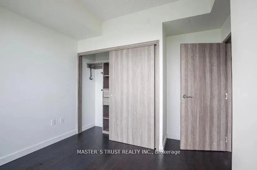 Photo 8 of Unit 2005, 95 McMahon Drive, North York, Bayview Village — HOMEH