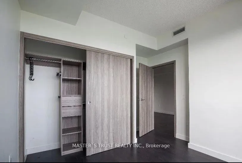 Photo 9 of Unit 2005, 95 McMahon Drive, North York, Bayview Village — HOMEH