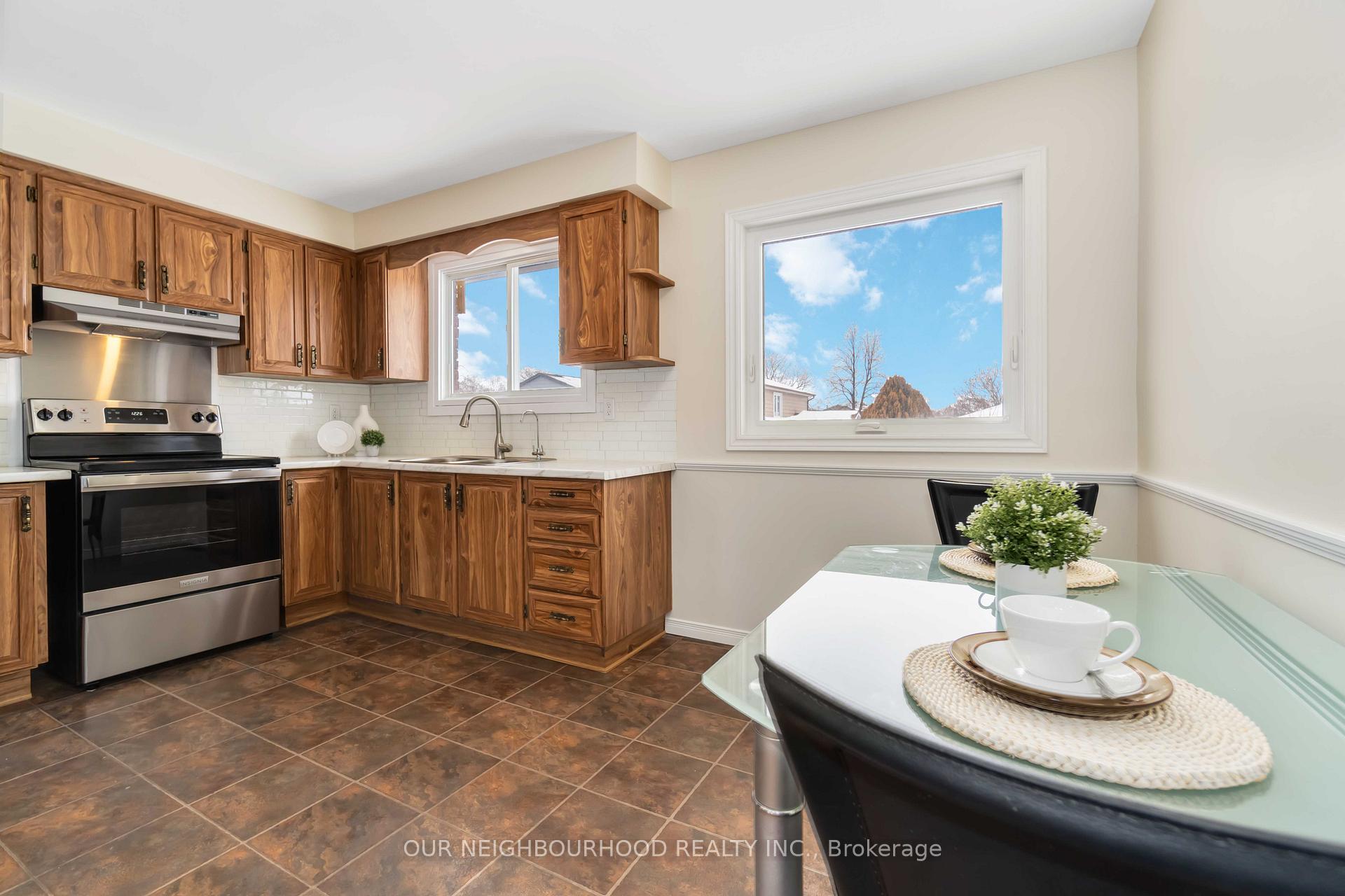 Photo 14 of 1255 Dunbar Road, Cambridge — HOMEH