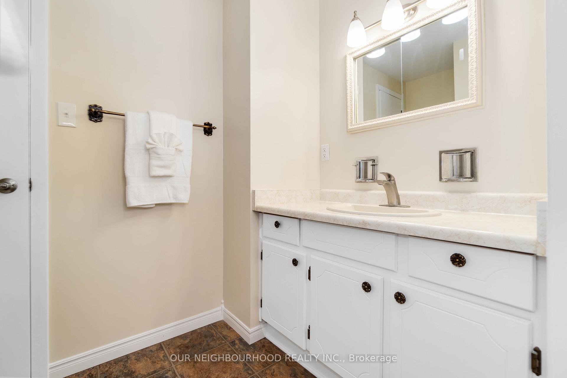 Photo 25 of 1255 Dunbar Road, Cambridge — HOMEH