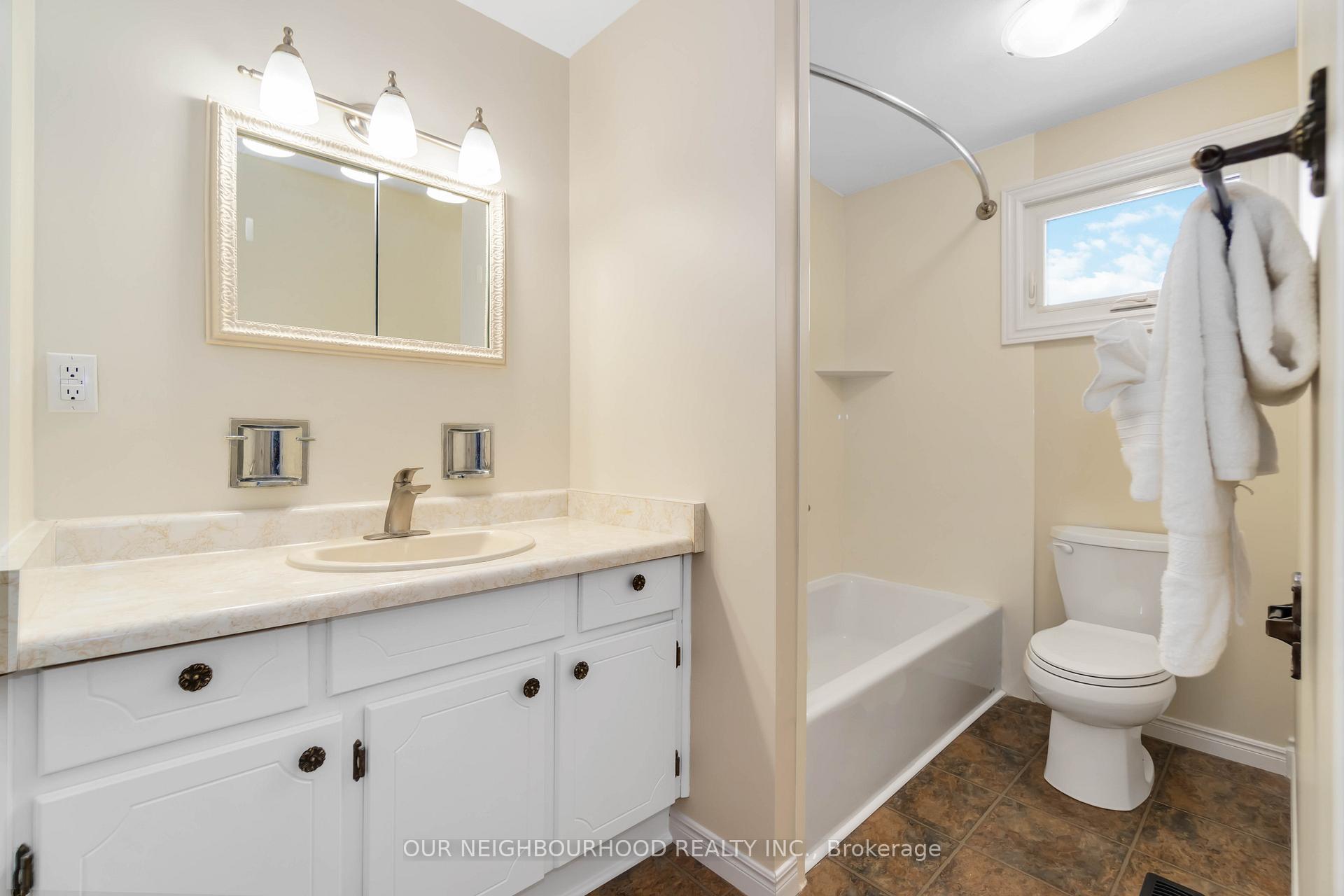 Photo 26 of 1255 Dunbar Road, Cambridge — HOMEH