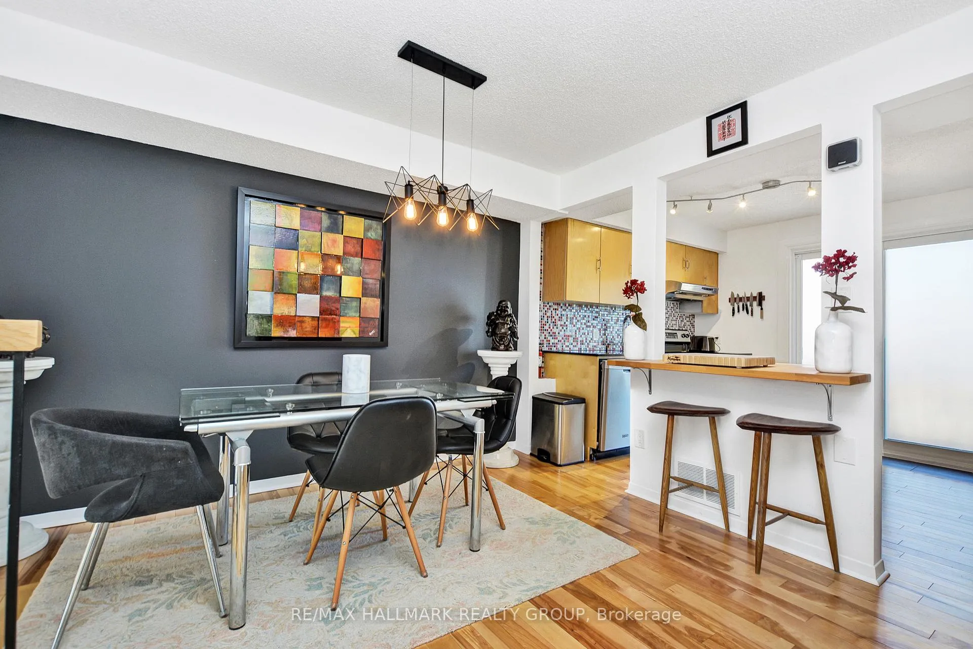 Photo 12 of 256 Bruyere Street, Ottawa, Lower Town — HOMEH