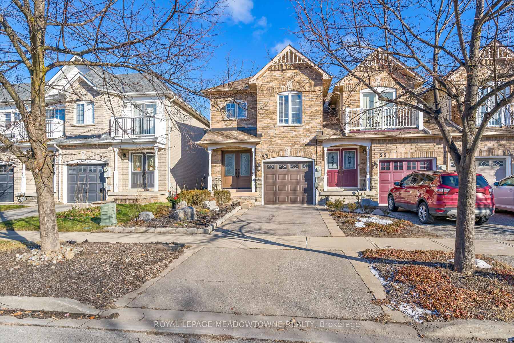 Photo 3 of 53 Bradley Drive, Halton Hills, Georgetown — HOMEH