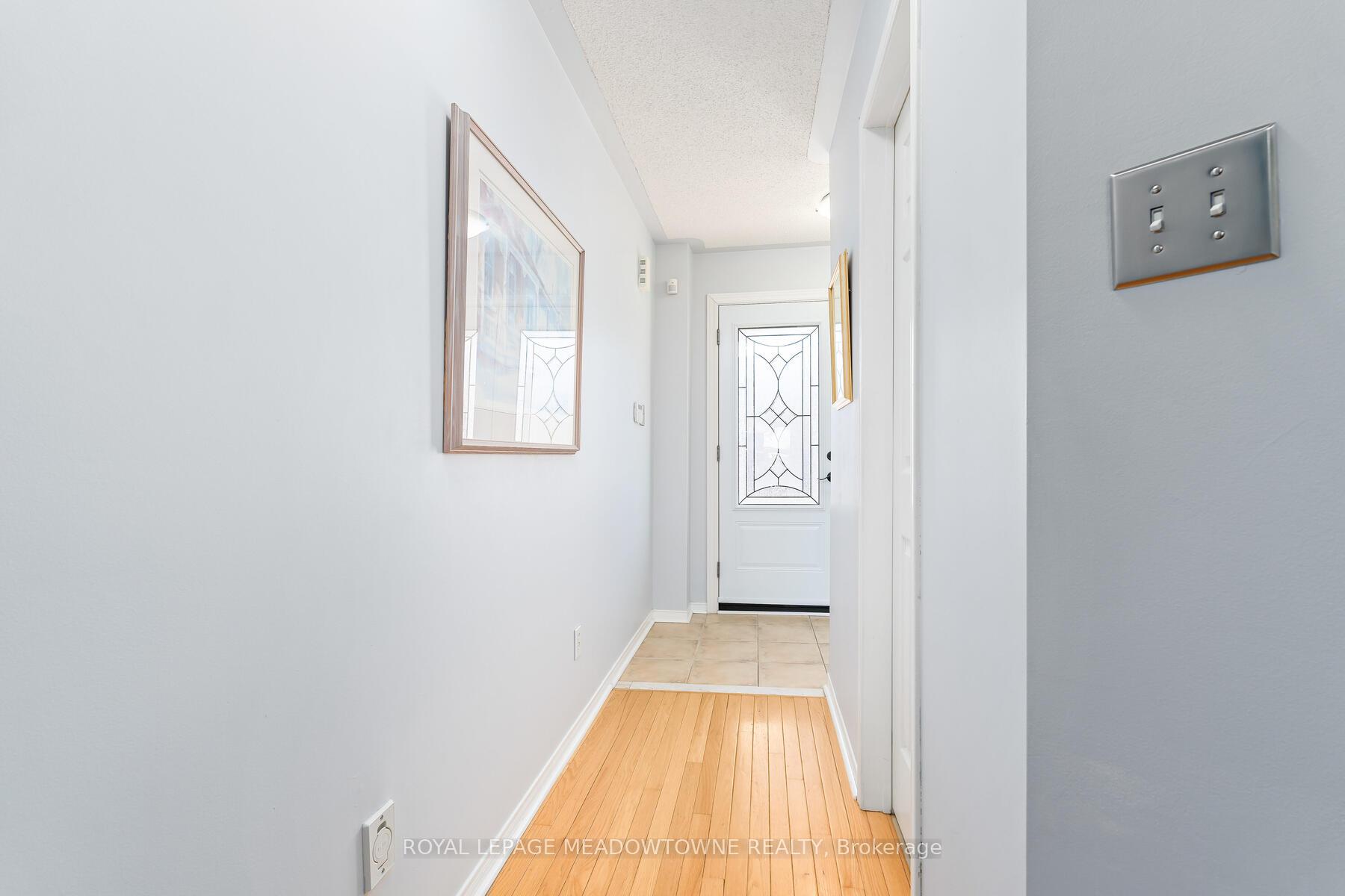 Photo 5 of 53 Bradley Drive, Halton Hills, Georgetown — HOMEH