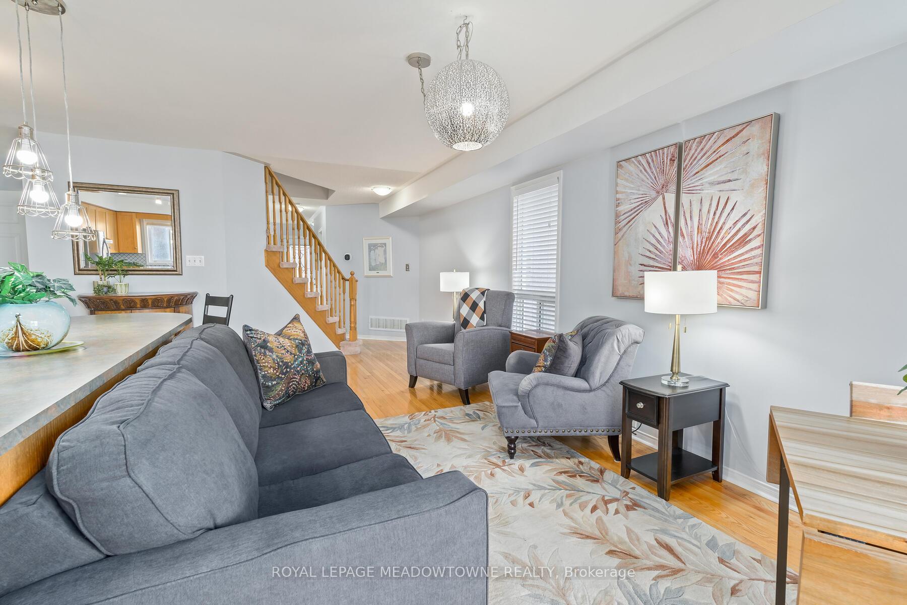 Photo 8 of 53 Bradley Drive, Halton Hills, Georgetown — HOMEH