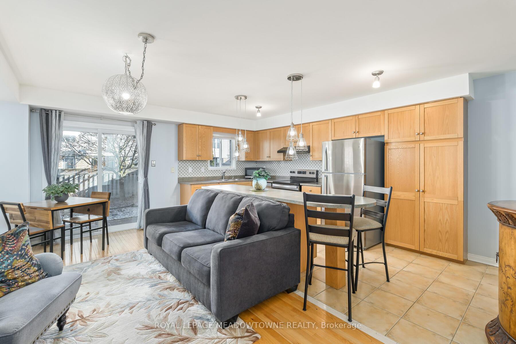 Photo 13 of 53 Bradley Drive, Halton Hills, Georgetown — HOMEH