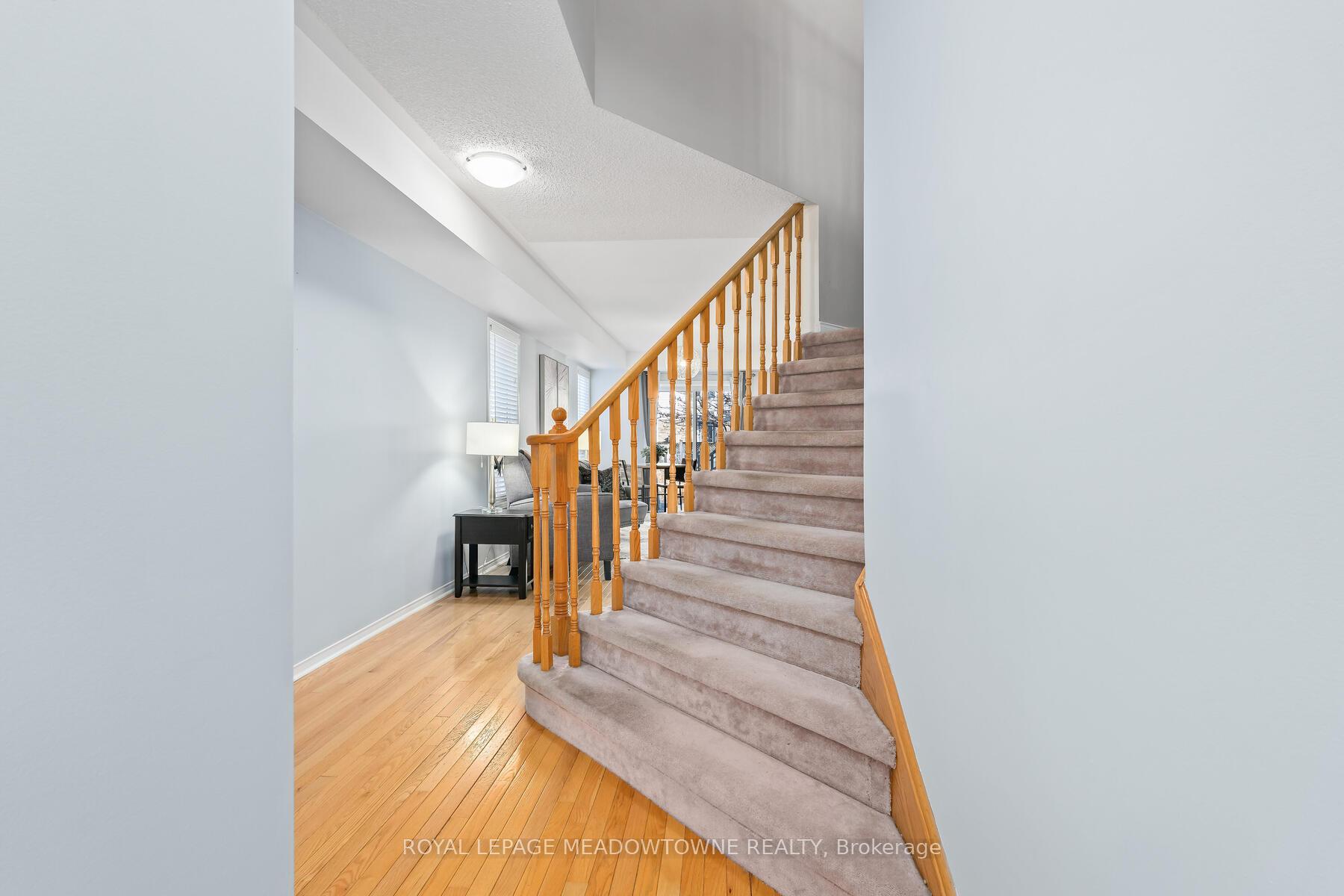 Photo 20 of 53 Bradley Drive, Halton Hills, Georgetown — HOMEH