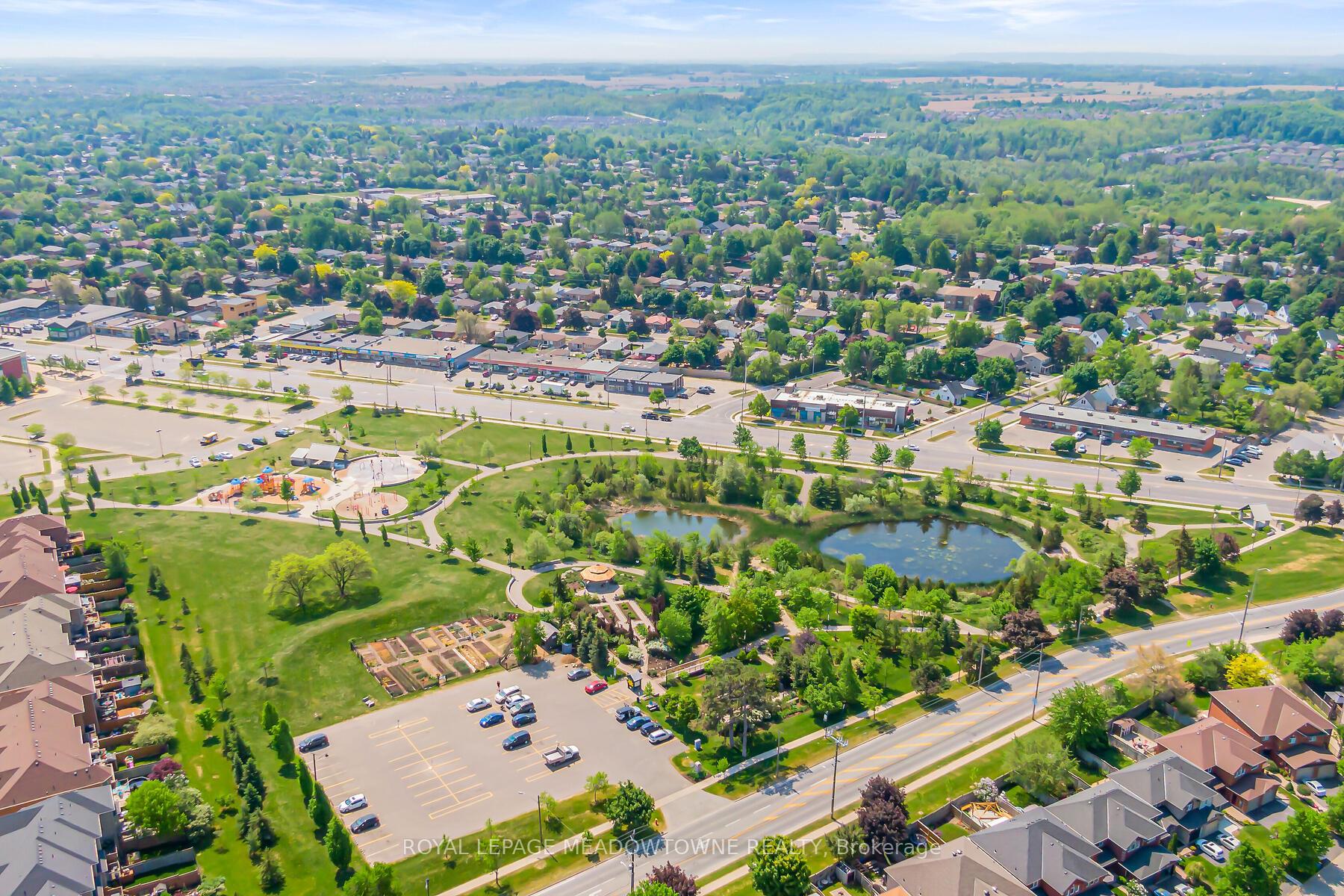 Photo 37 of 53 Bradley Drive, Halton Hills, Georgetown — HOMEH