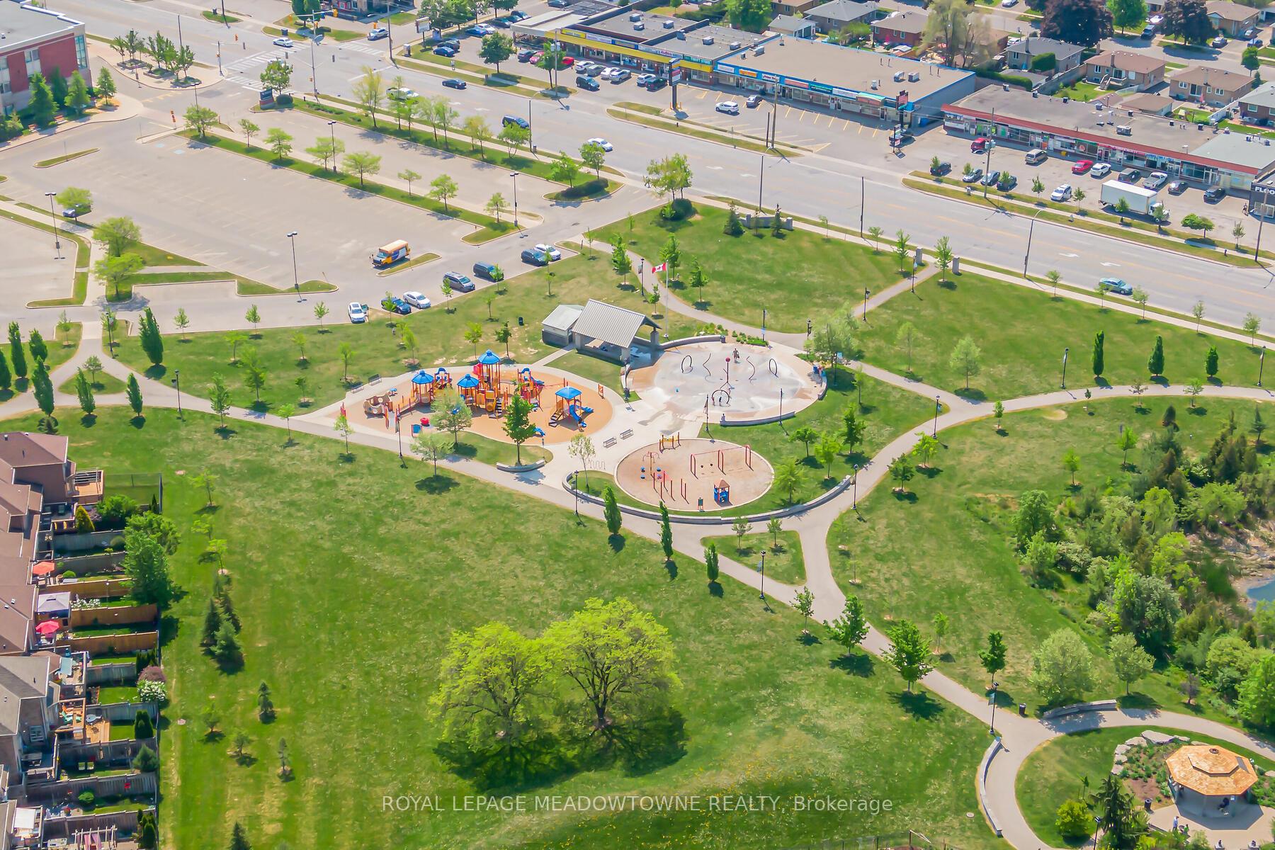 Photo 39 of 53 Bradley Drive, Halton Hills, Georgetown — HOMEH
