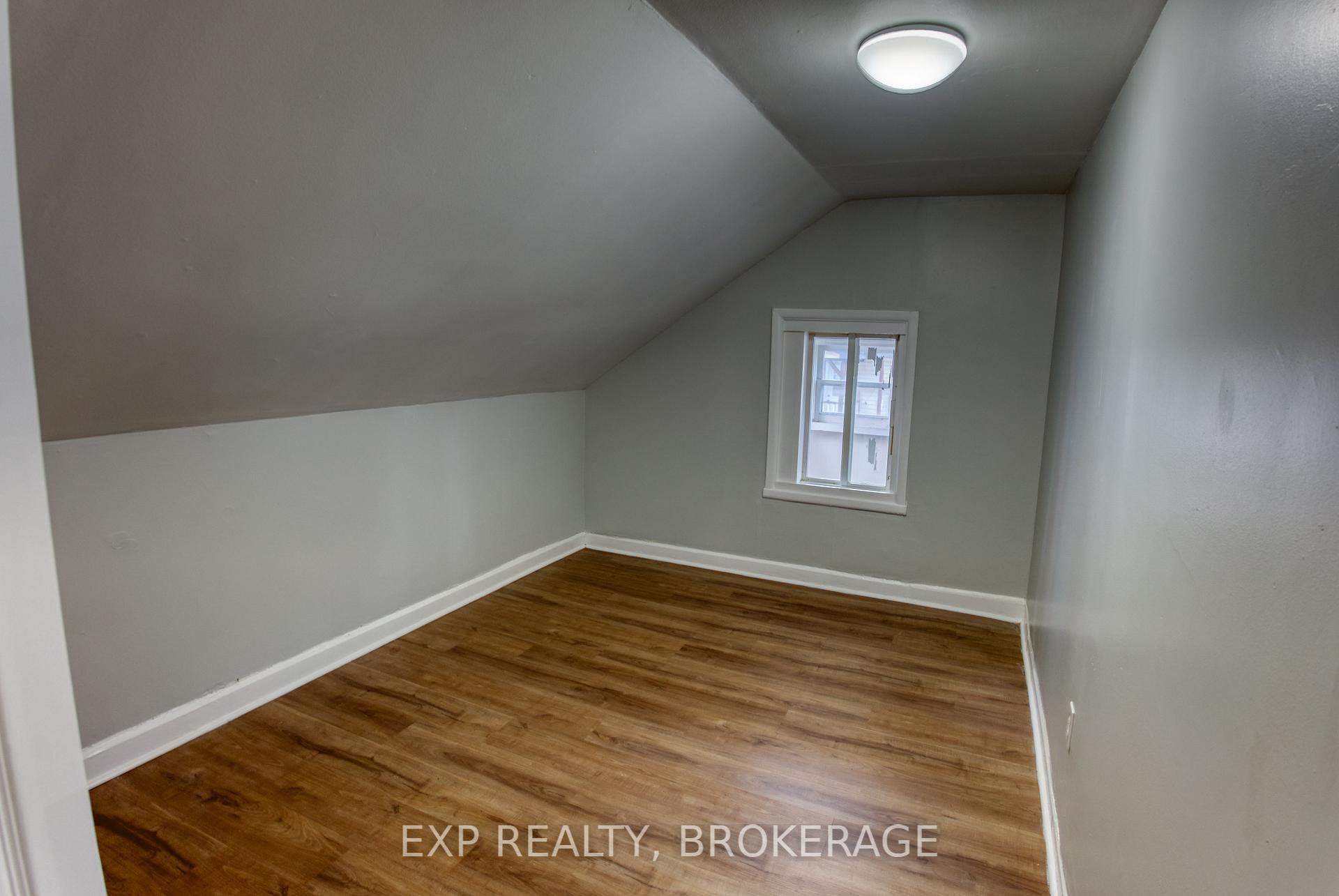Photo 17 of 116ABC McCONNELL Avenue, Cornwall — HOMEH