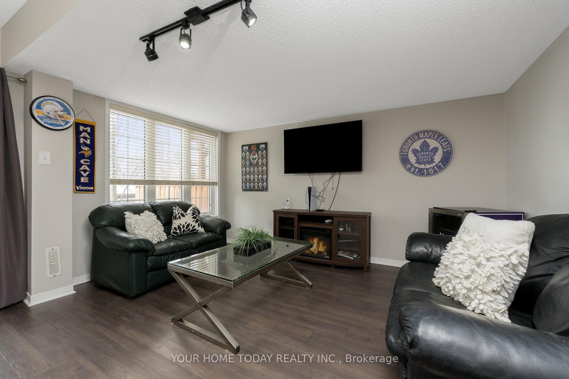 Photo 19 of 48 Jersey Lane, Halton Hills, Georgetown — HOMEH