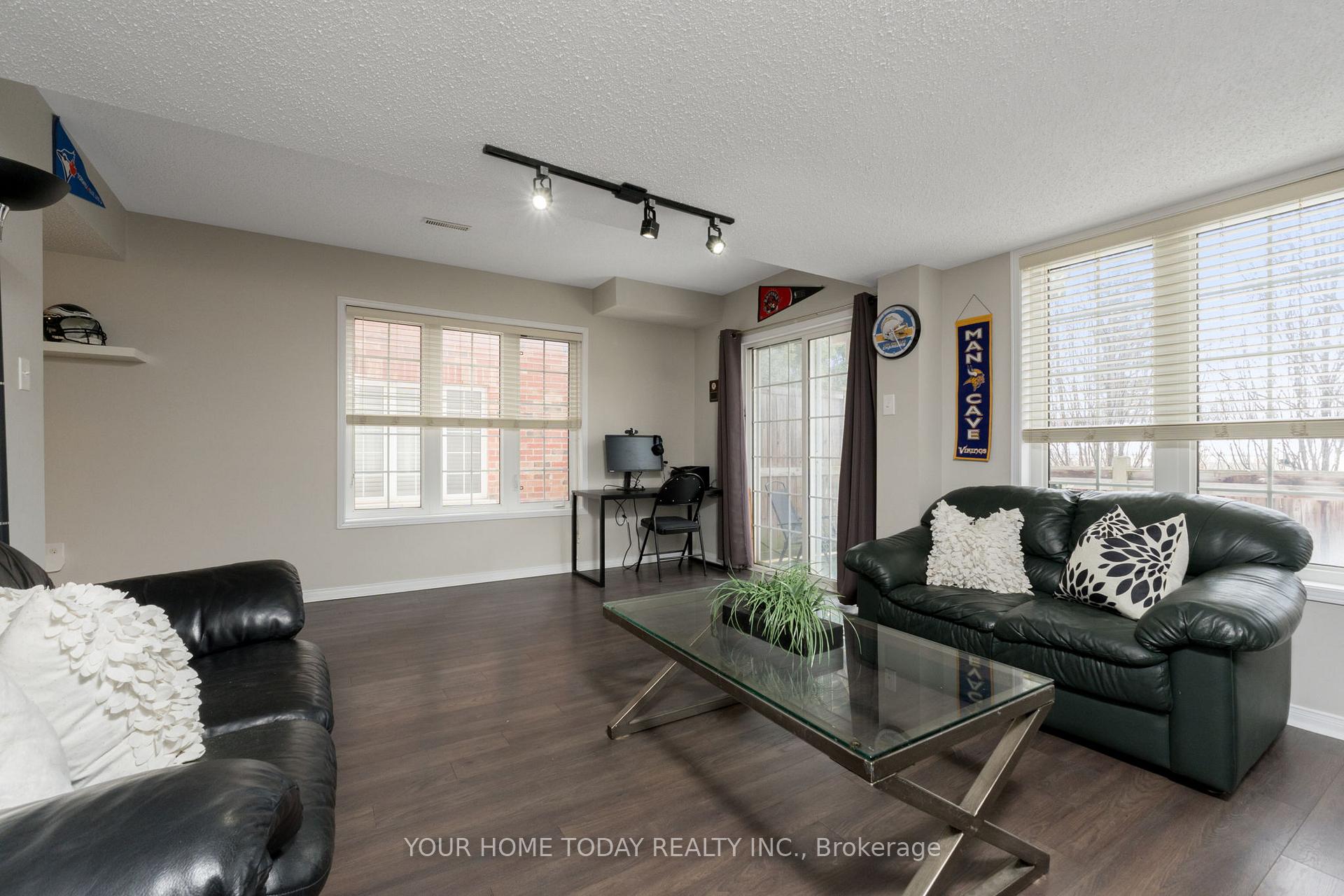 Photo 20 of 48 Jersey Lane, Halton Hills, Georgetown — HOMEH