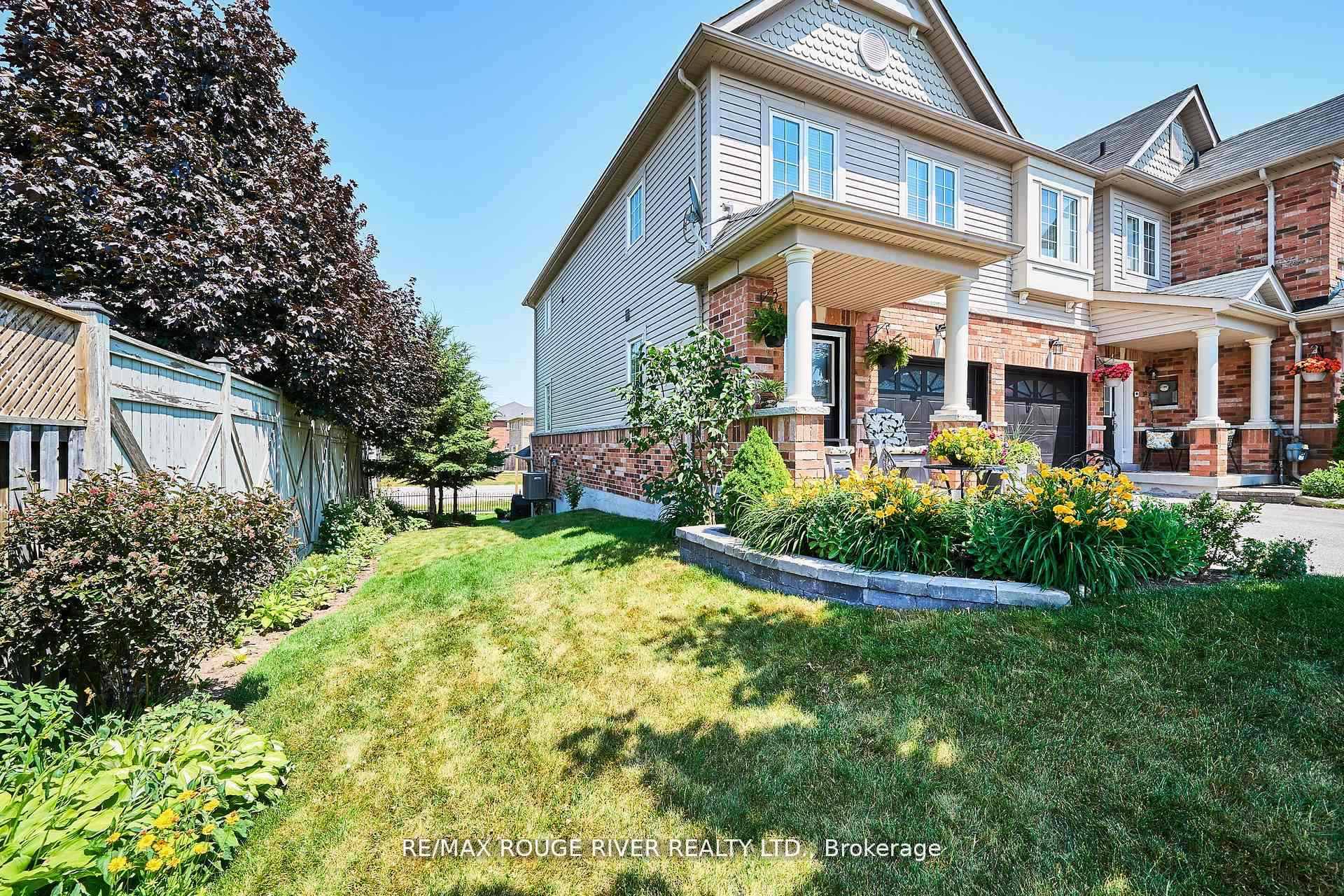 Photo 1 of 26 Lander Crescent, Clarington, Bowmanville — HOMEH