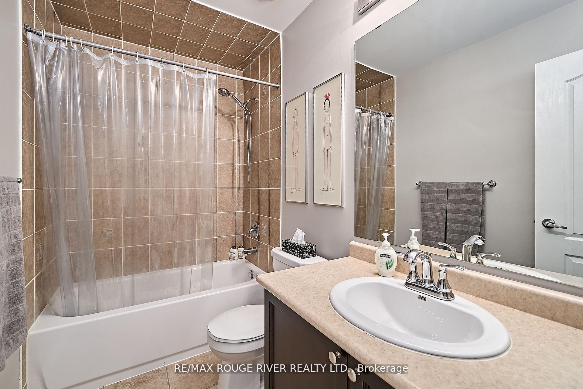 Photo 26 of 26 Lander Crescent, Clarington, Bowmanville — HOMEH