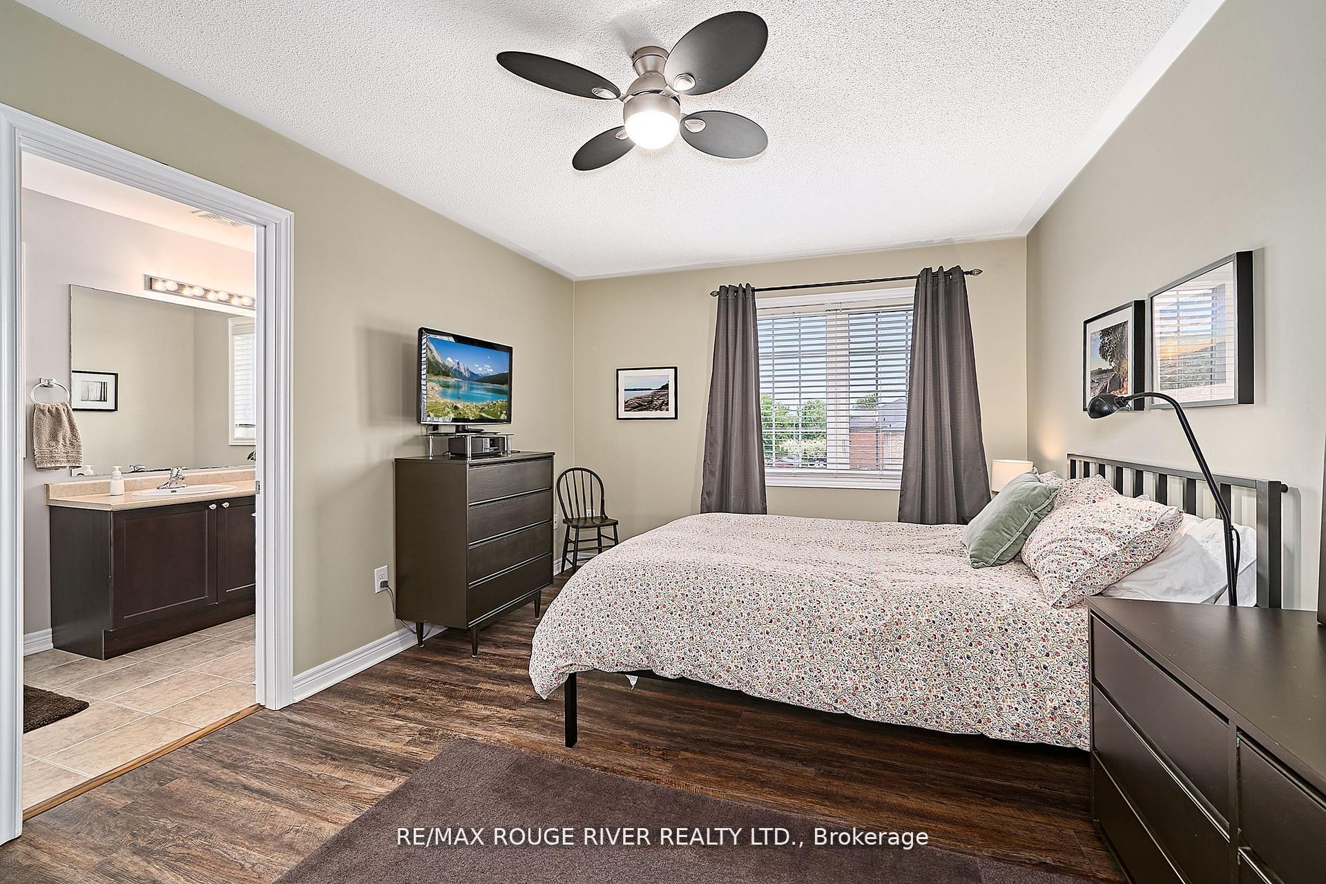 Photo 29 of 26 Lander Crescent, Clarington, Bowmanville — HOMEH