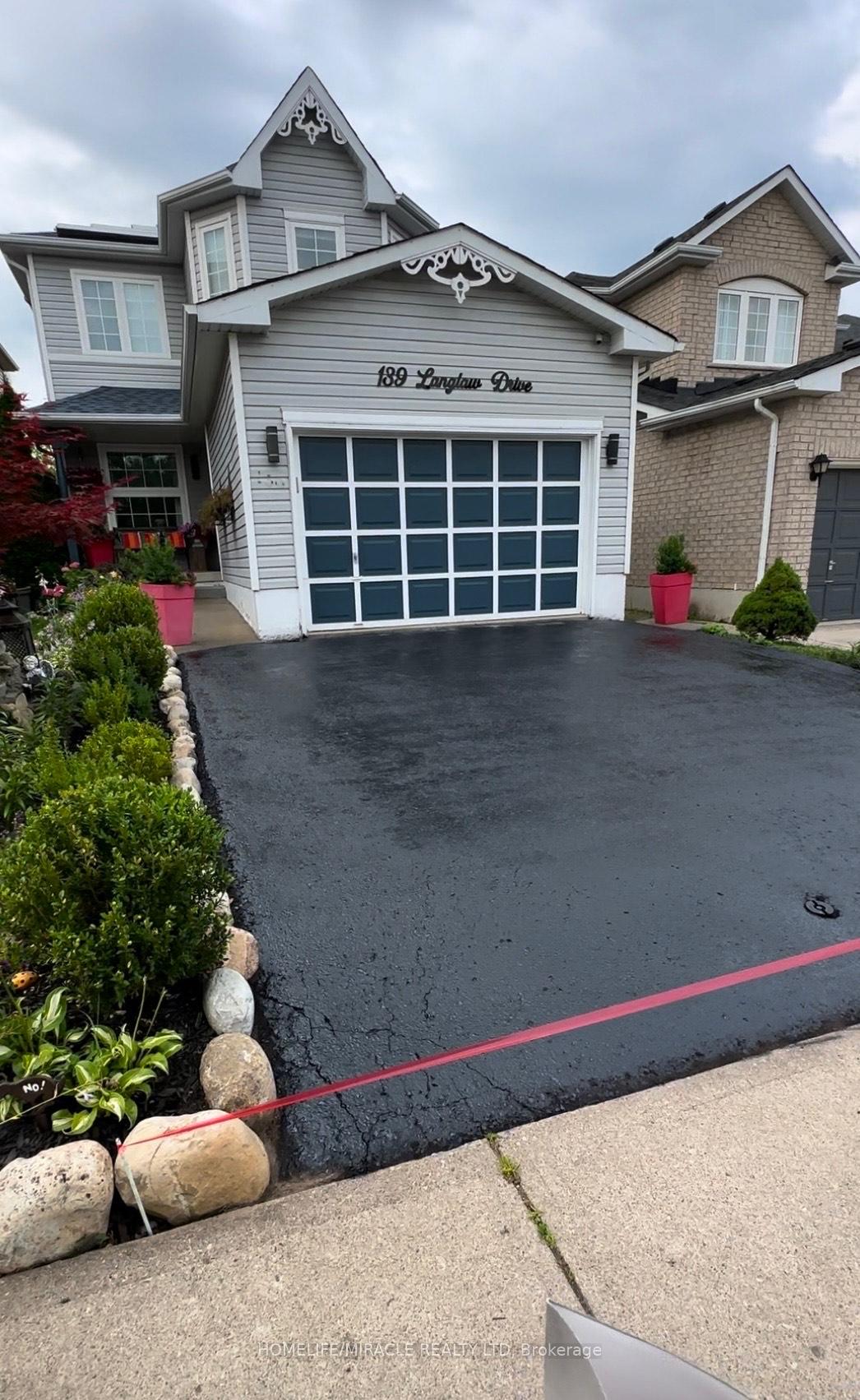 Photo 3 of 139 Langlaw Drive, Cambridge — HOMEH