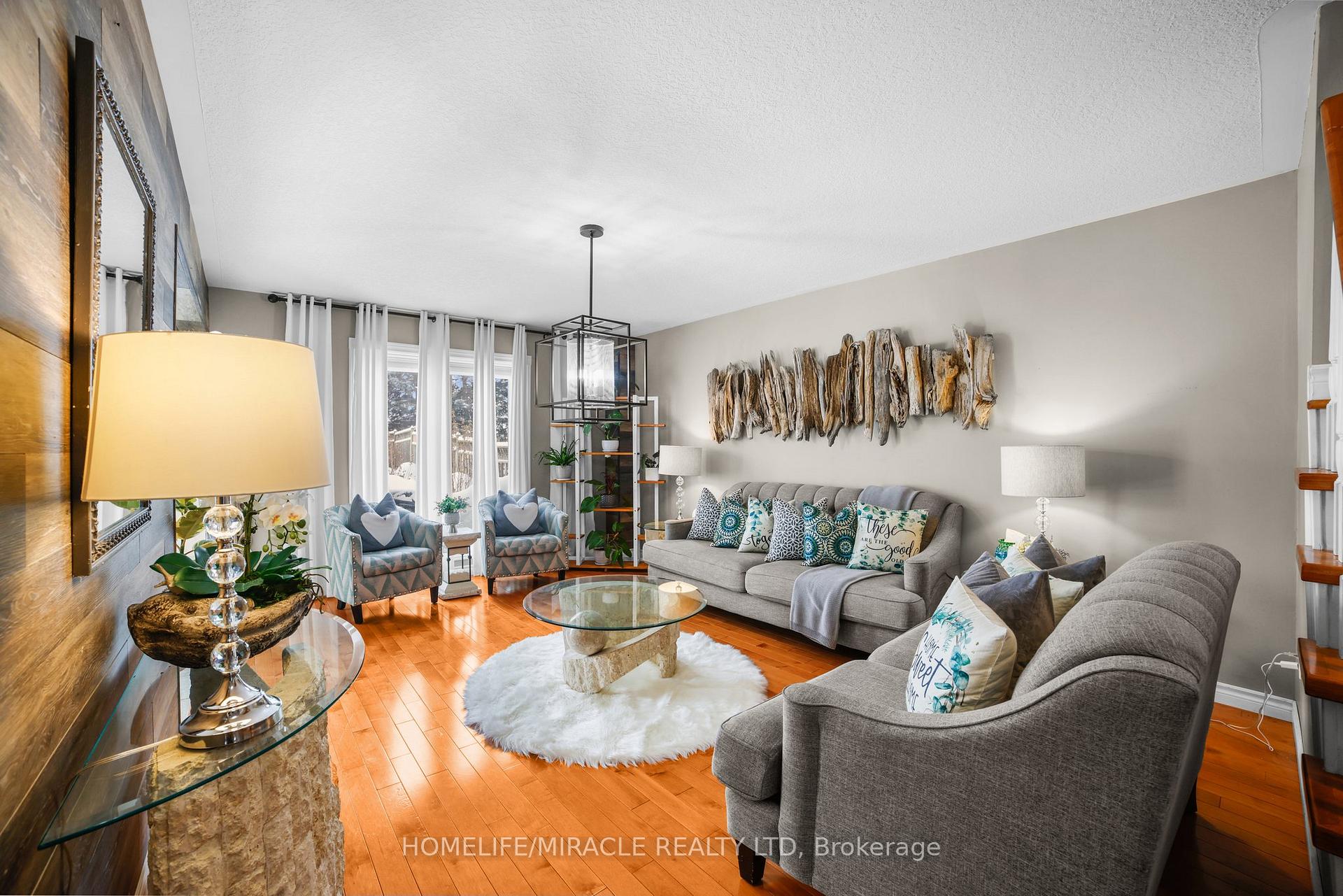 Photo 5 of 139 Langlaw Drive, Cambridge — HOMEH