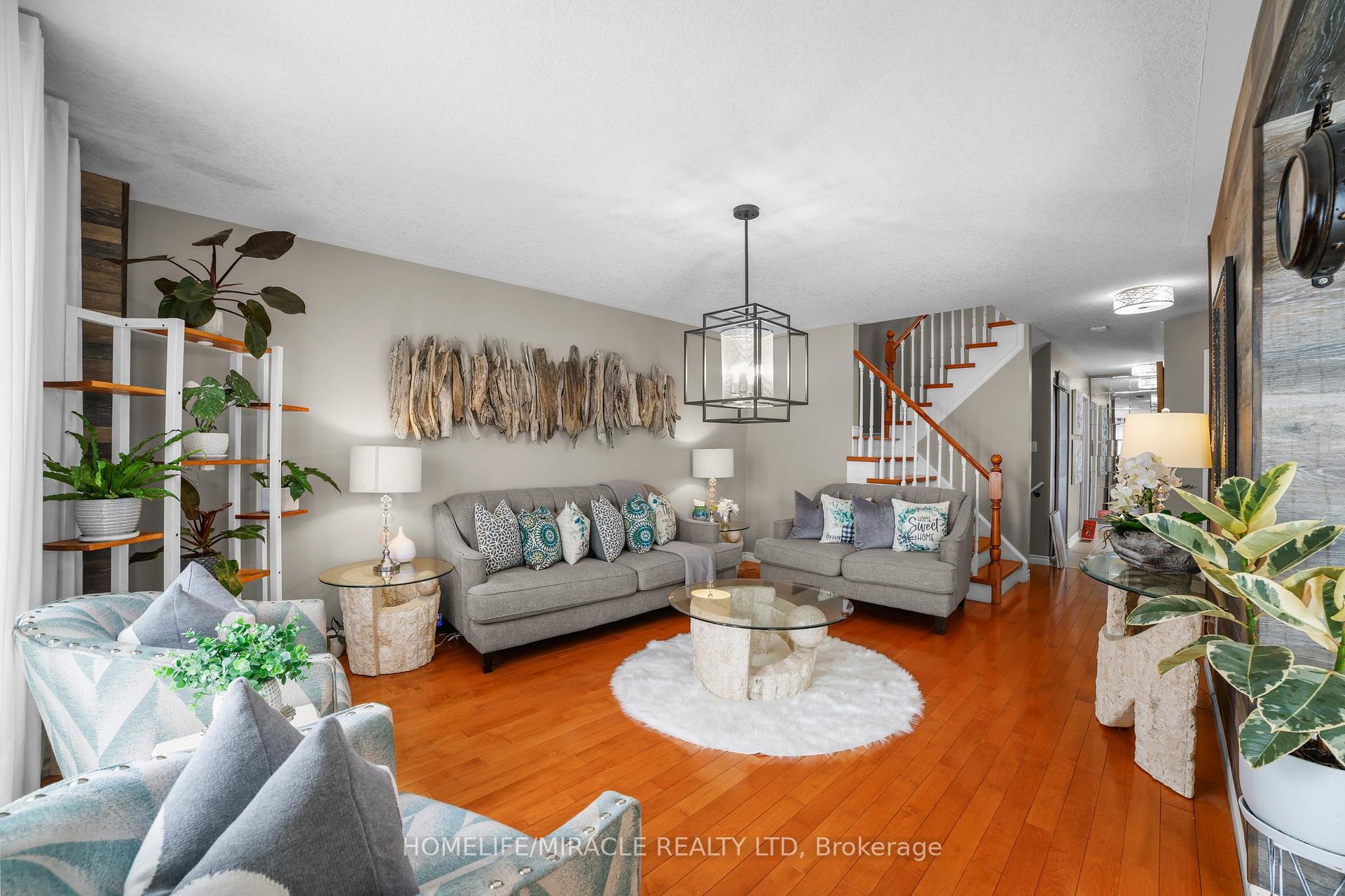 Photo 6 of 139 Langlaw Drive, Cambridge — HOMEH