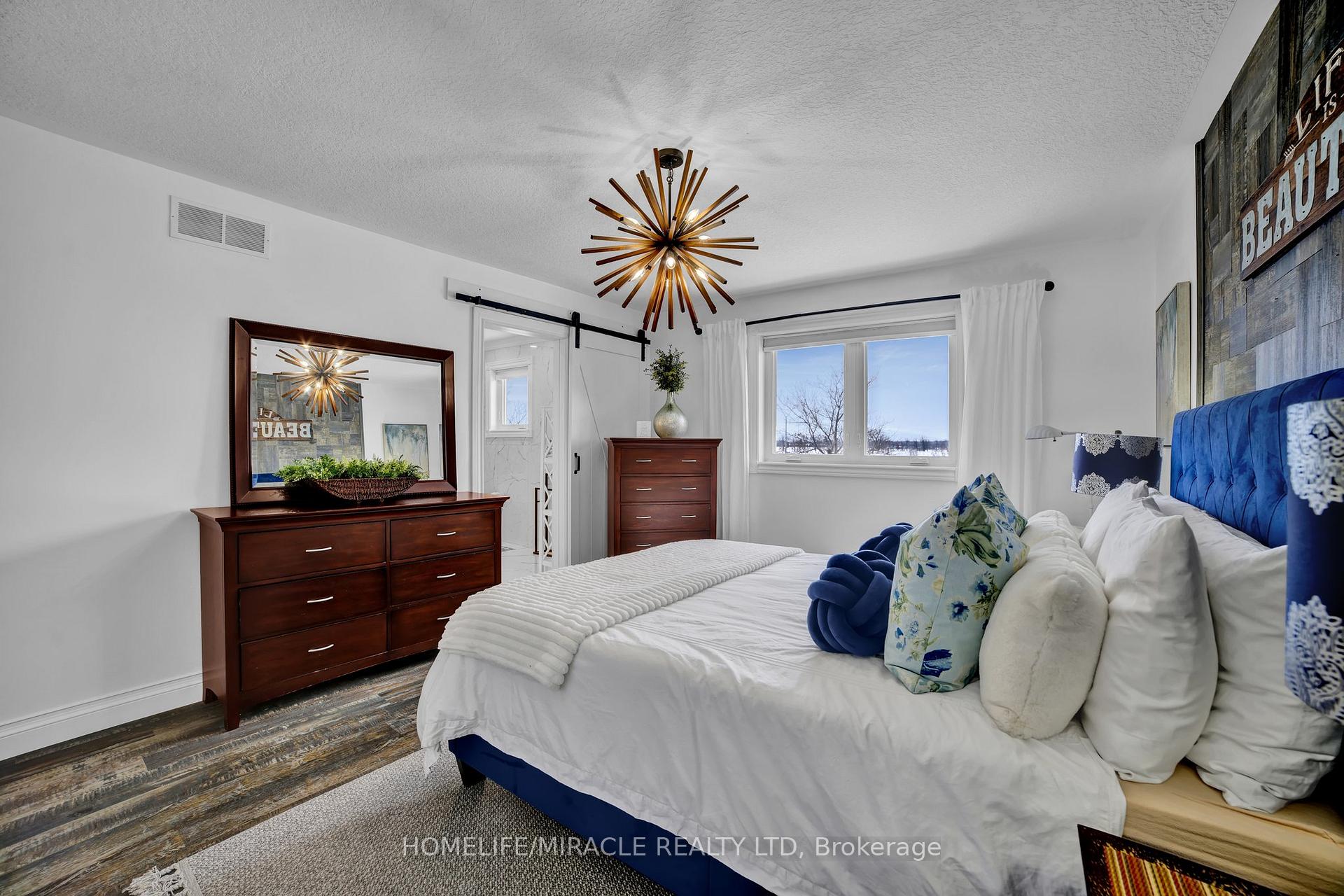 Photo 18 of 139 Langlaw Drive, Cambridge — HOMEH