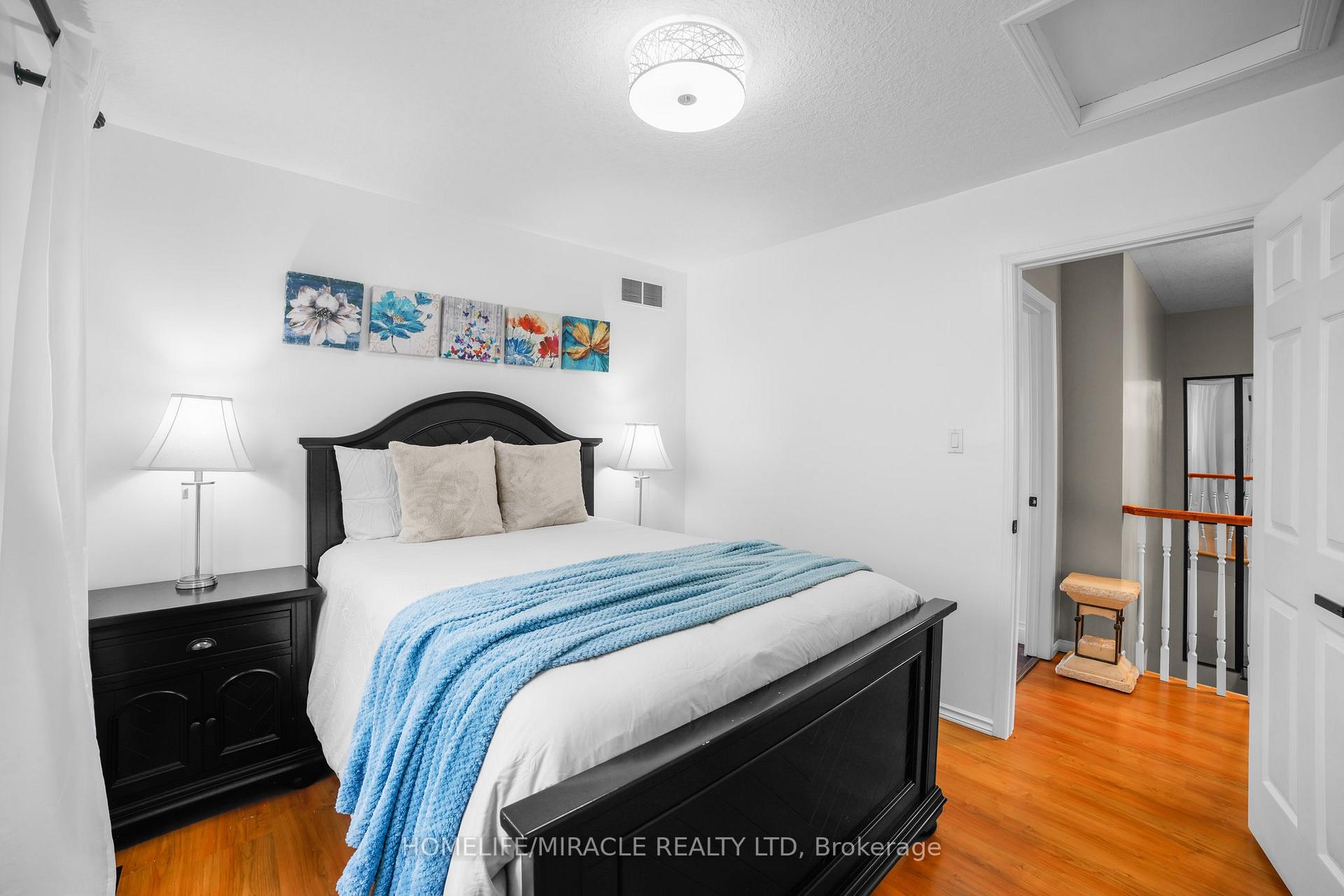 Photo 27 of 139 Langlaw Drive, Cambridge — HOMEH